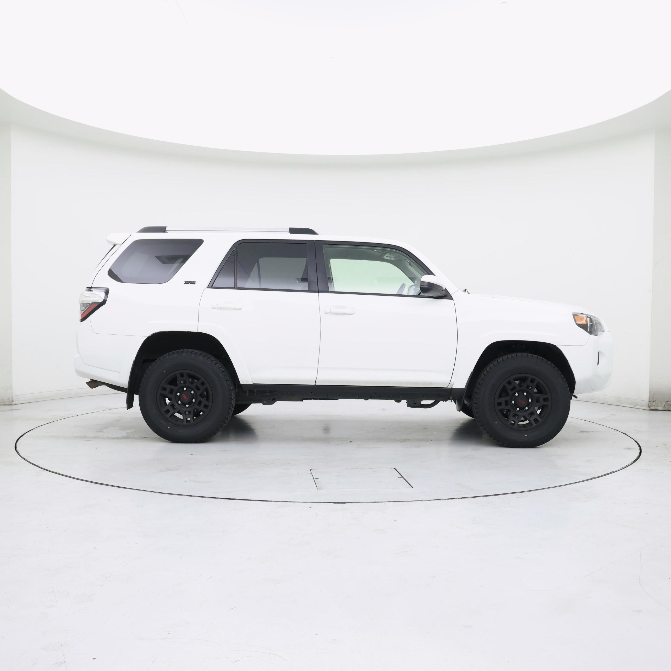 Thumbnail: 2023 Toyota 4Runner - 7