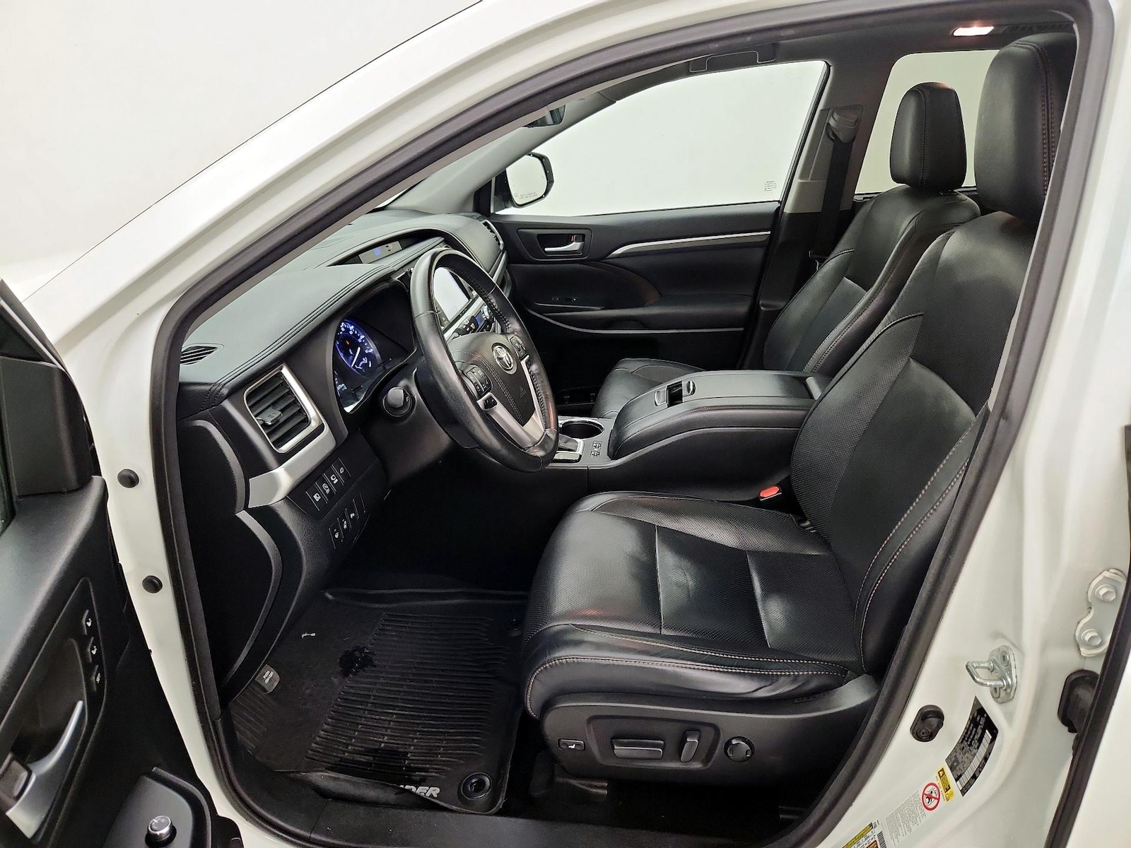 2017 Toyota Highlander 12
