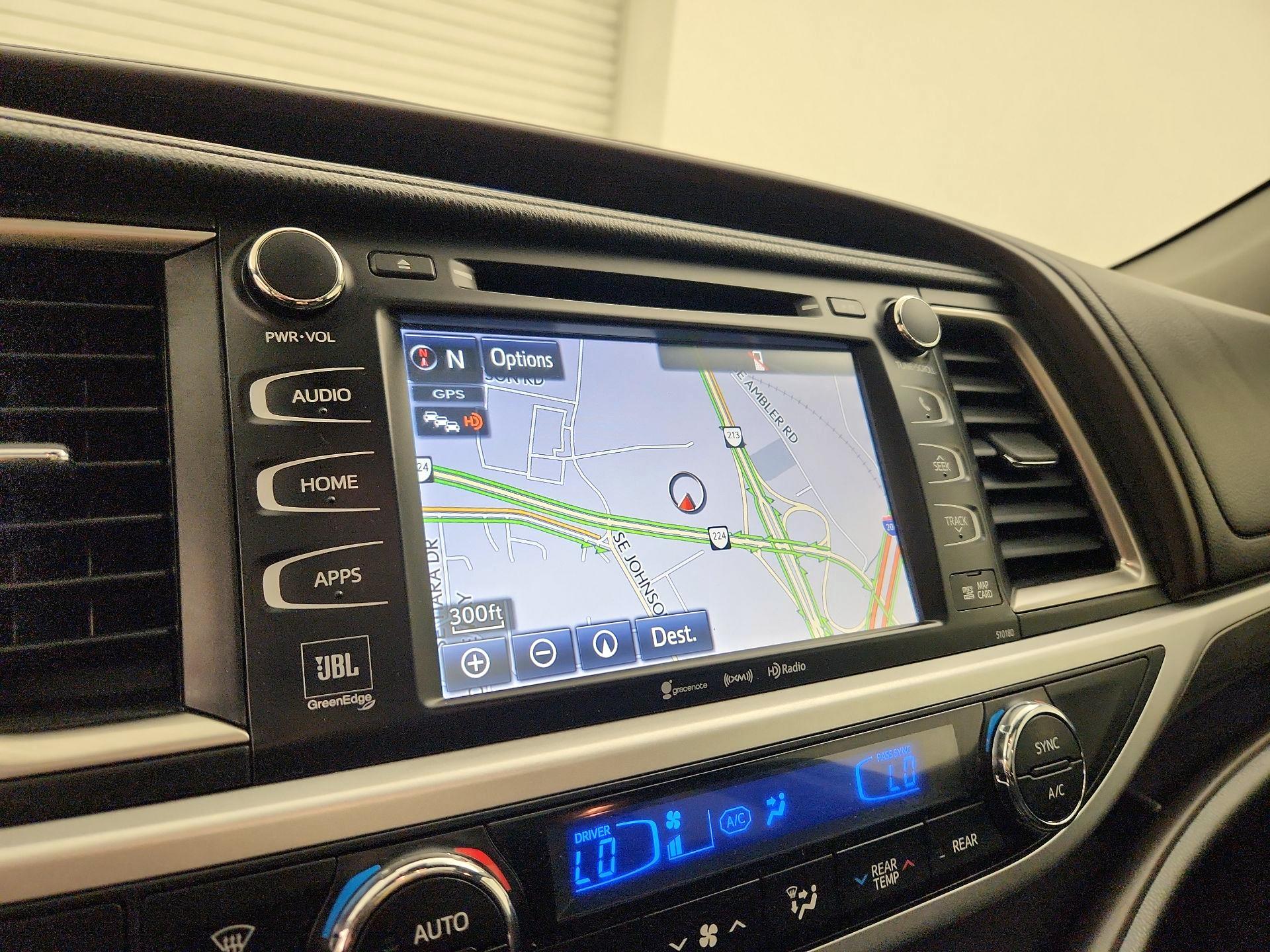 Thumbnail: 2017 Toyota Highlander - 14