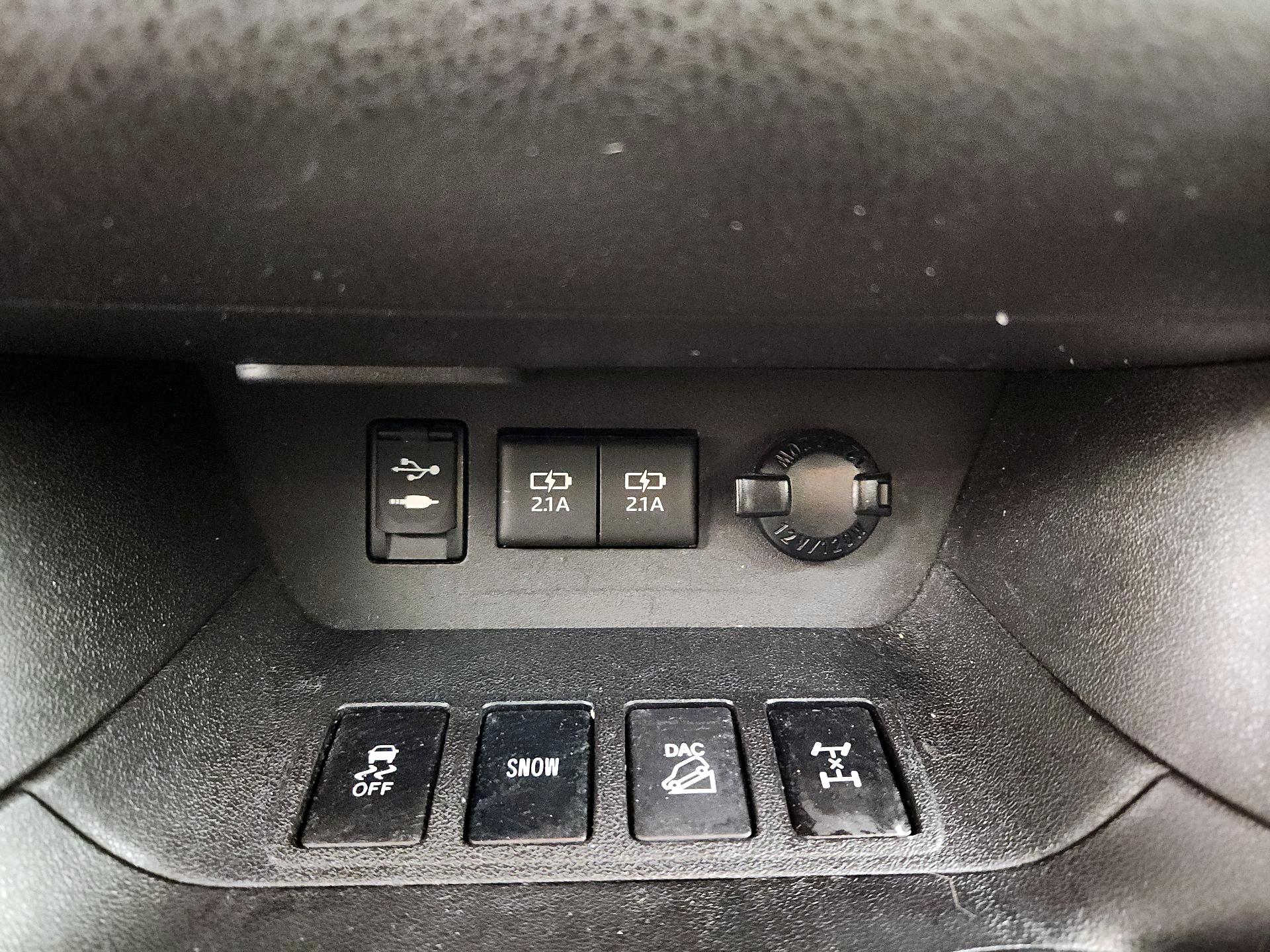 Thumbnail: 2017 Toyota Highlander - 19