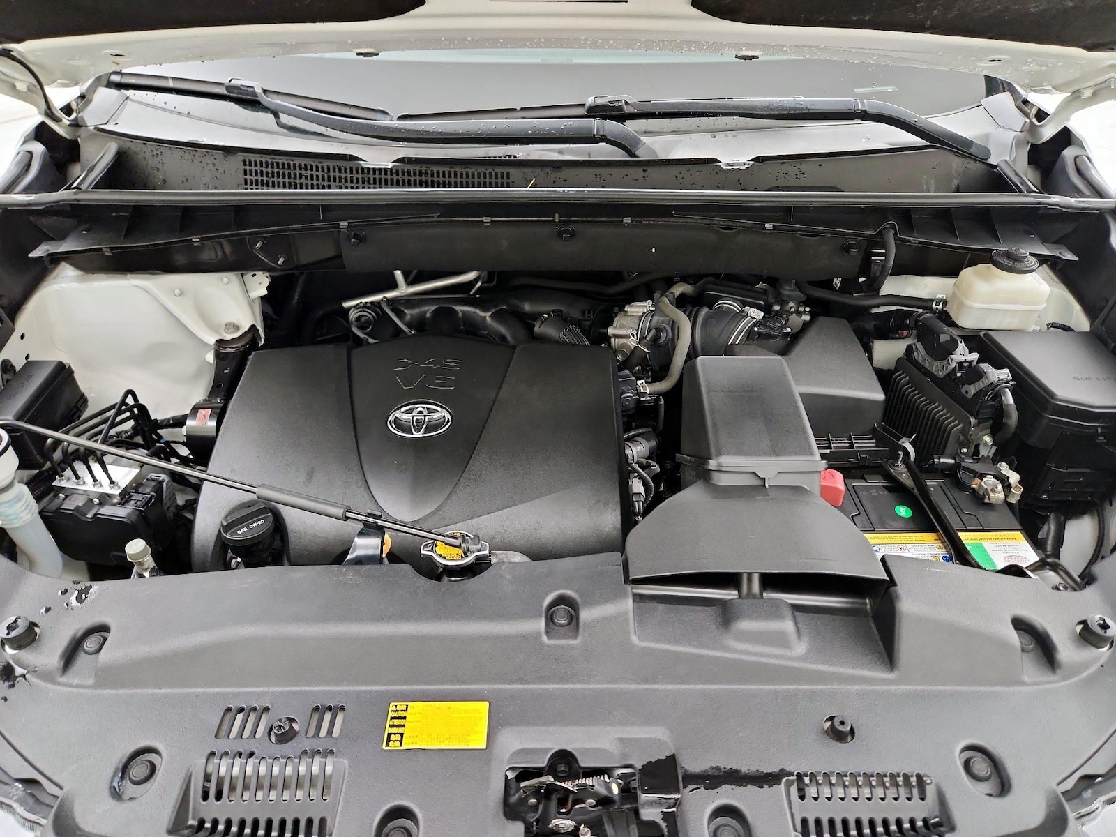 2017 Toyota Highlander 26