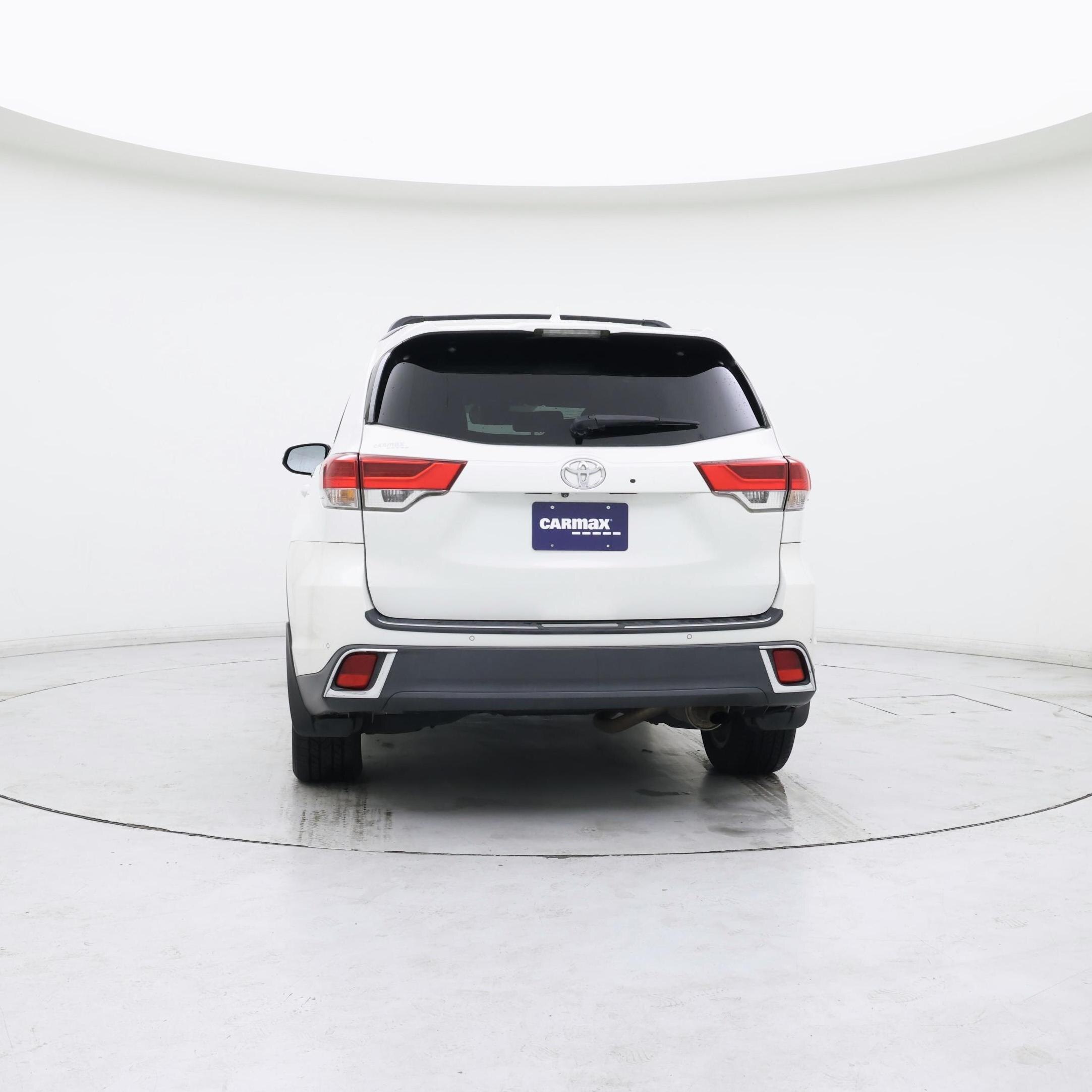 Thumbnail: 2017 Toyota Highlander - 6