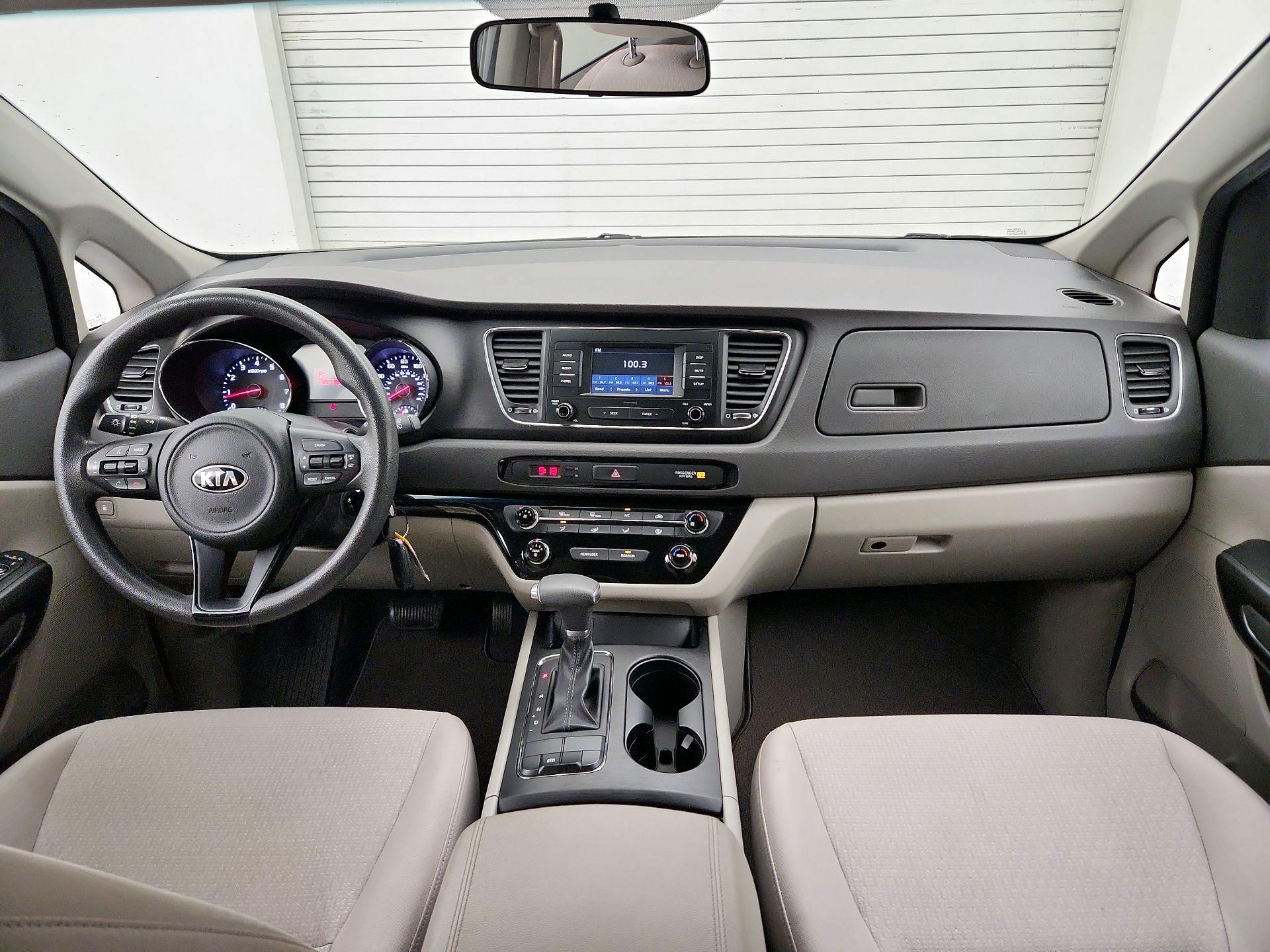 Thumbnail: 2018 Kia Sedona - 9