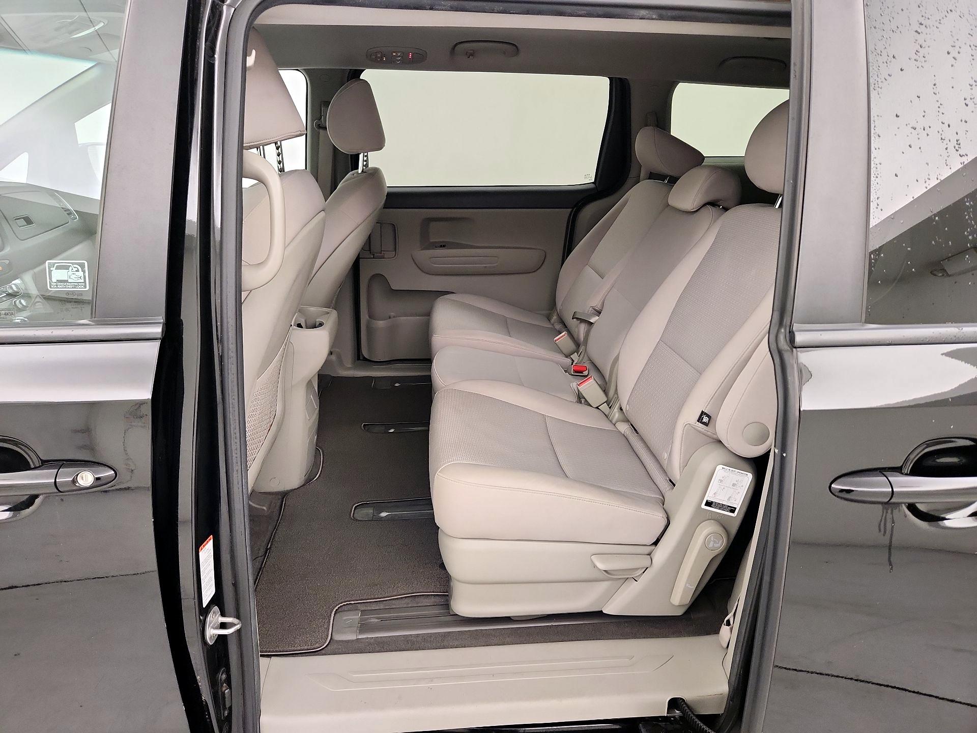 Thumbnail: 2018 Kia Sedona - 19