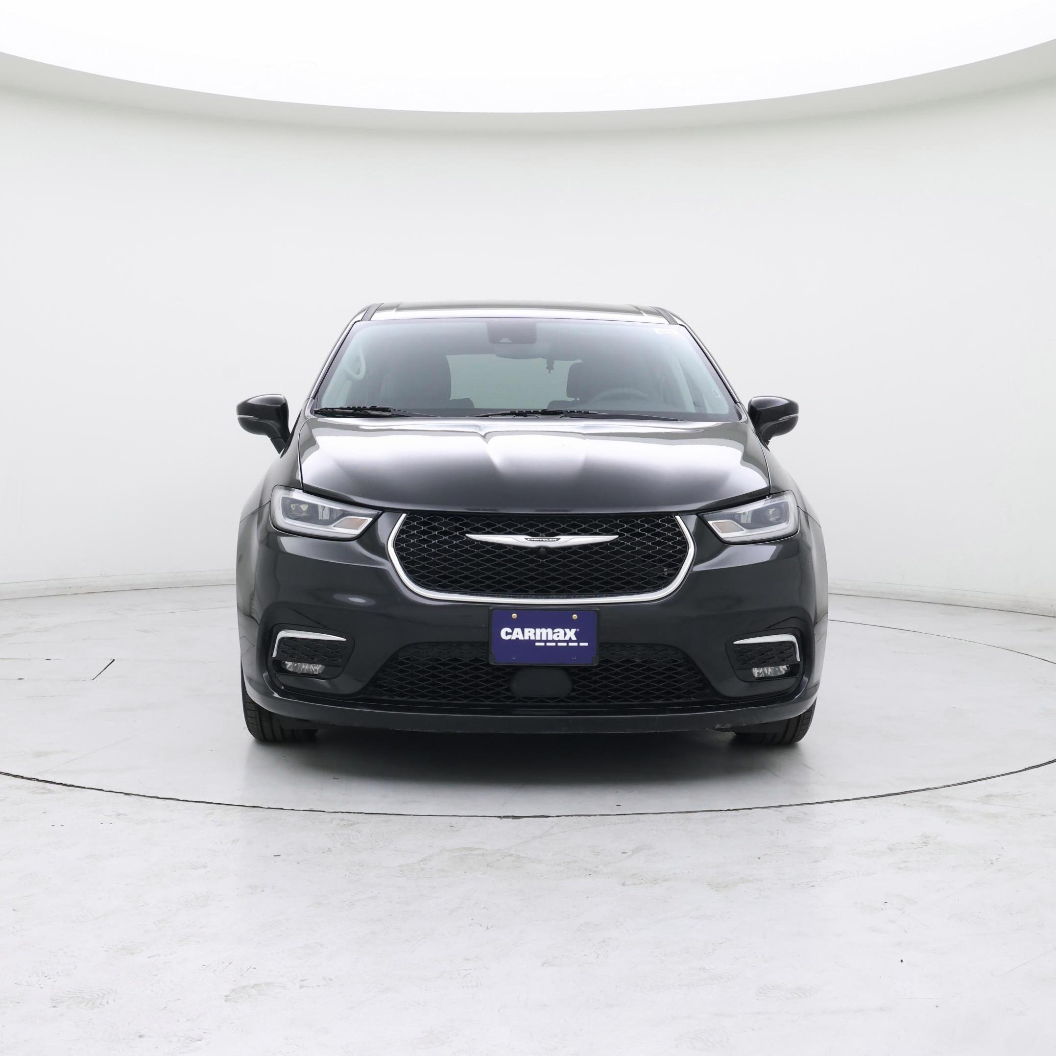 Thumbnail: 2023 Chrysler Pacifica - 5