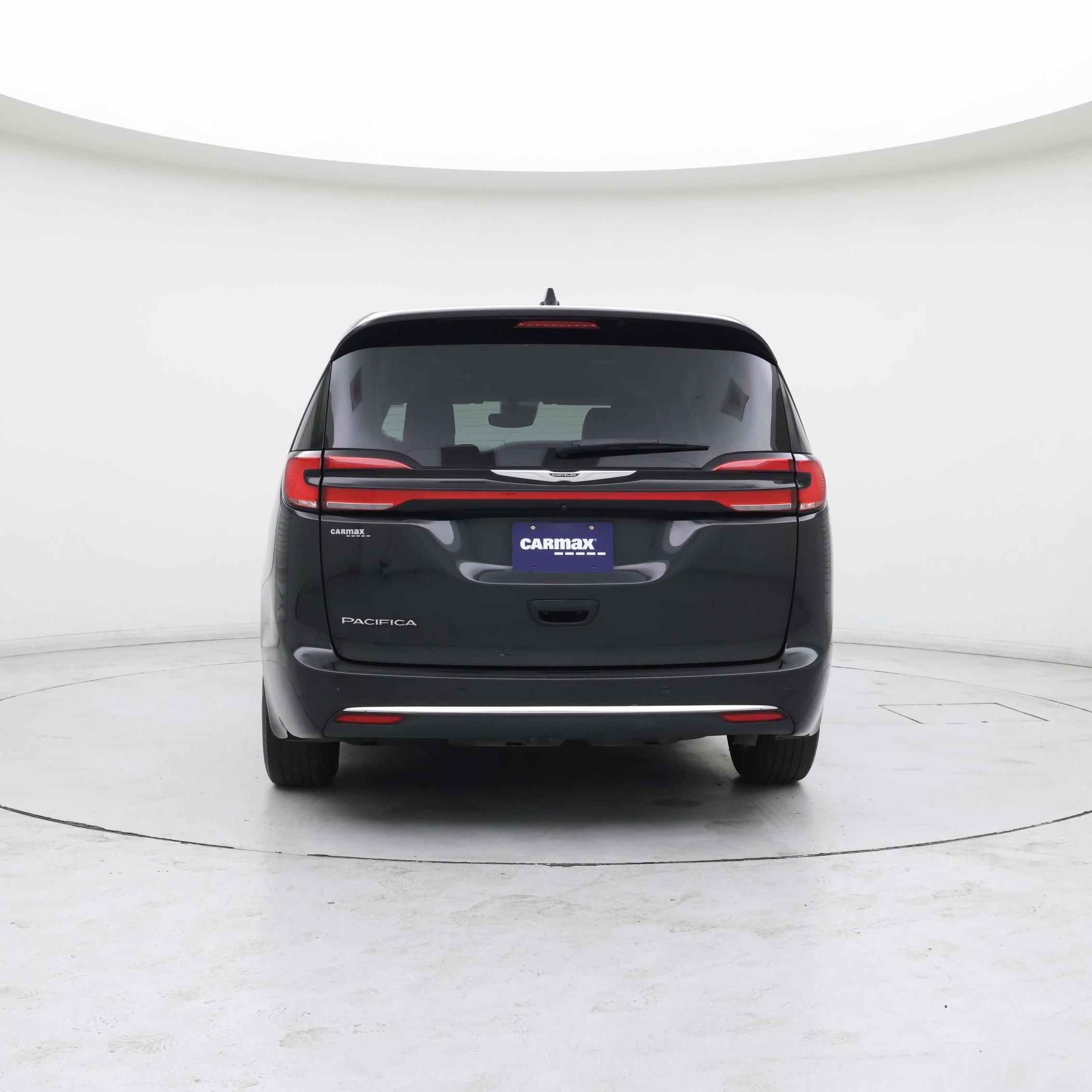 Thumbnail: 2023 Chrysler Pacifica - 6