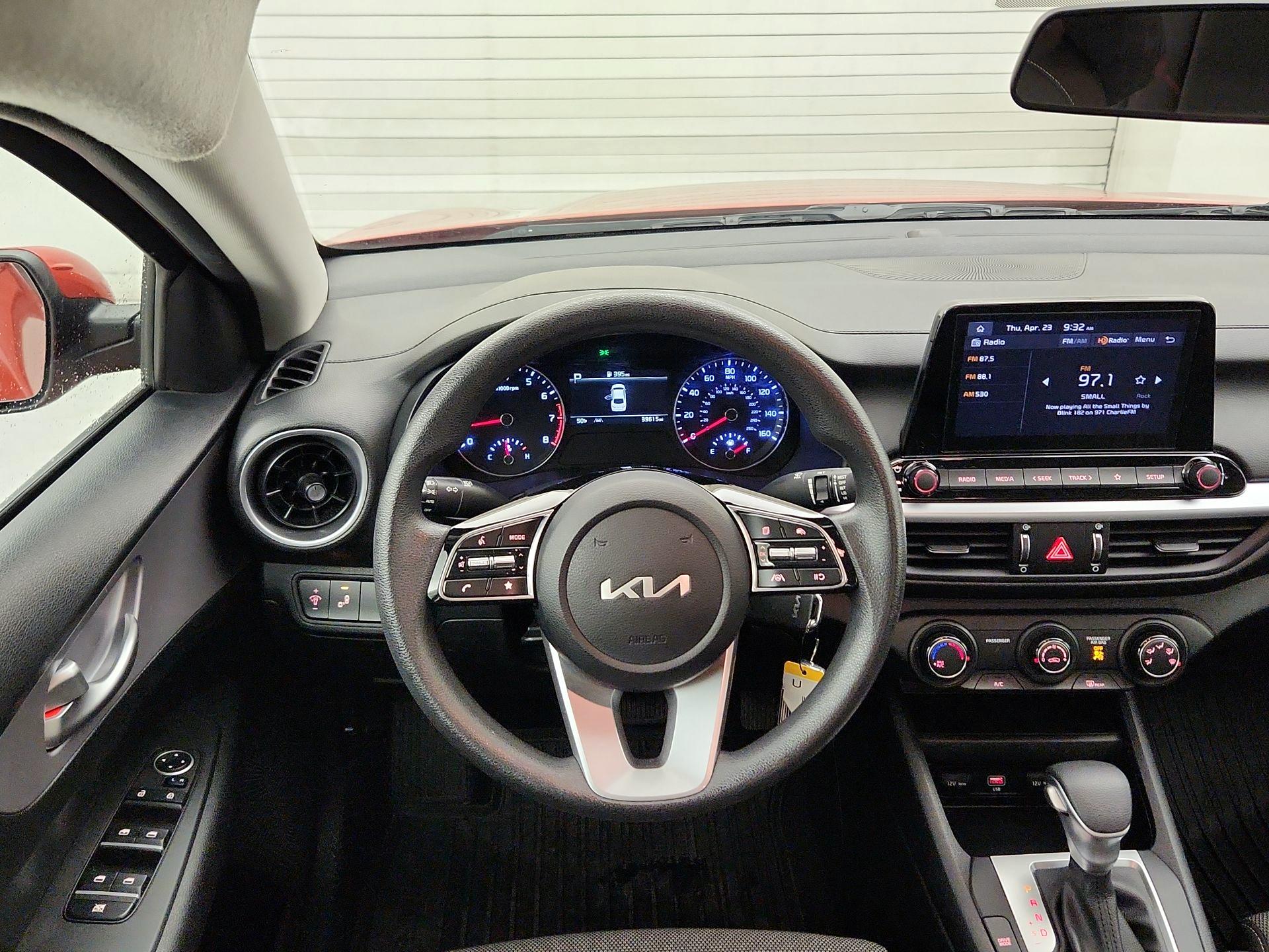 Thumbnail: 2023 Kia Forte - 10