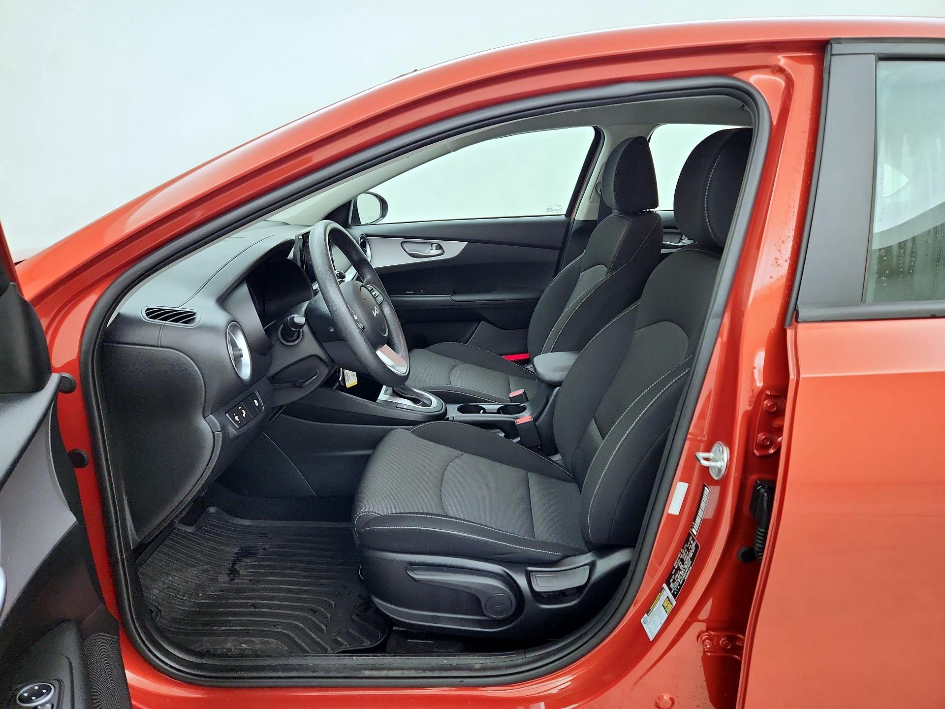Thumbnail: 2023 Kia Forte - 11