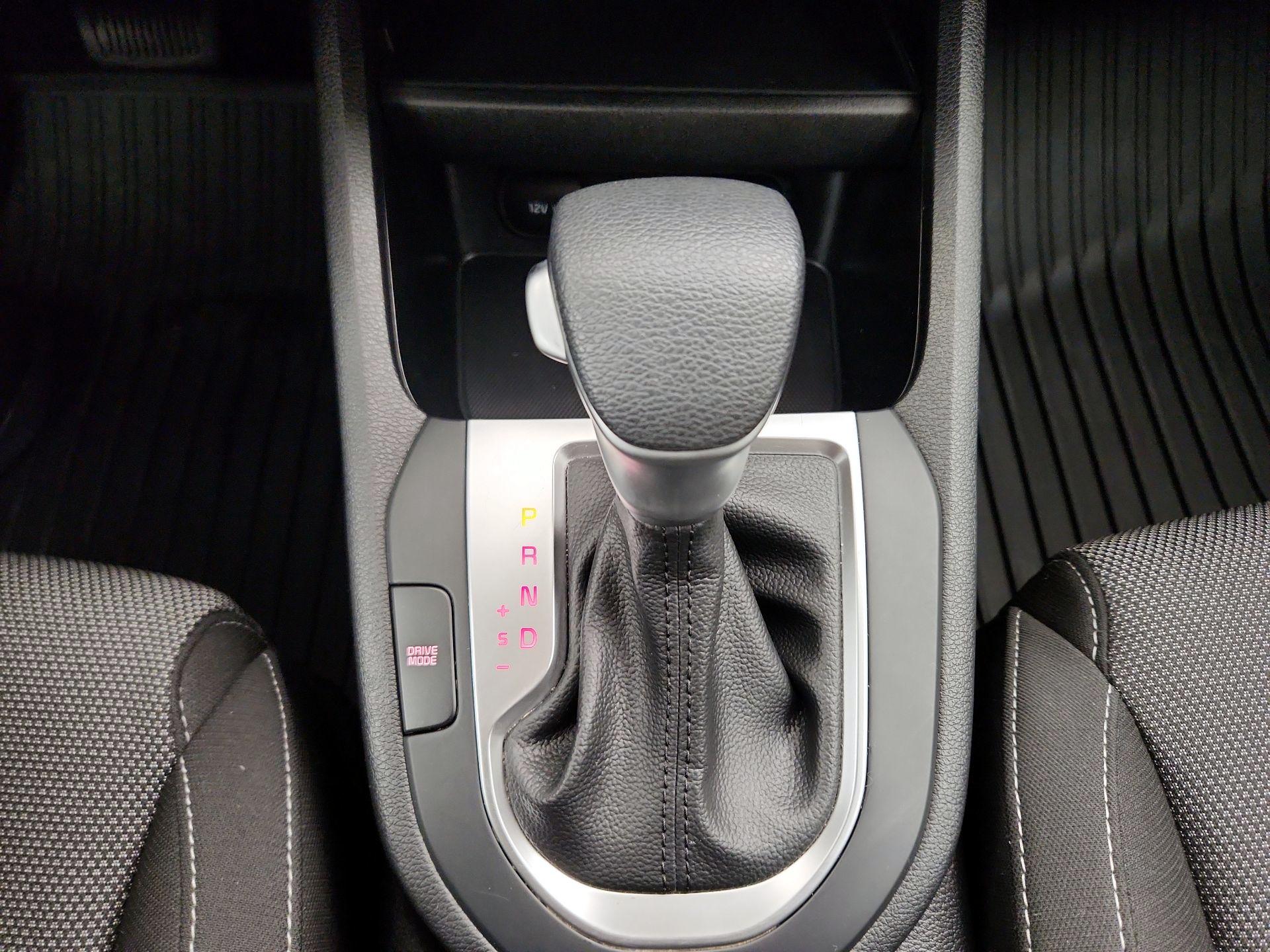 Thumbnail: 2023 Kia Forte - 17