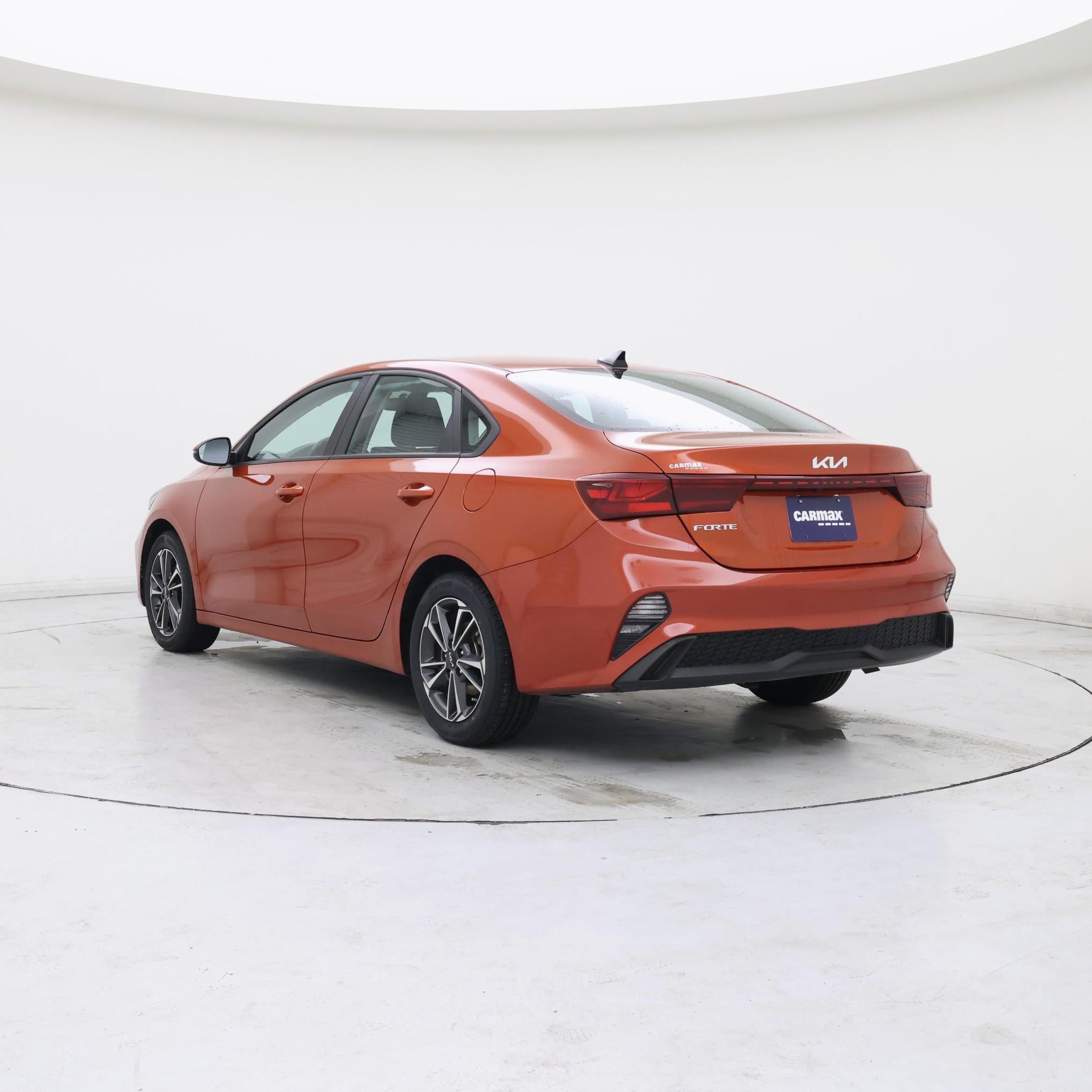 Thumbnail: 2023 Kia Forte - 2