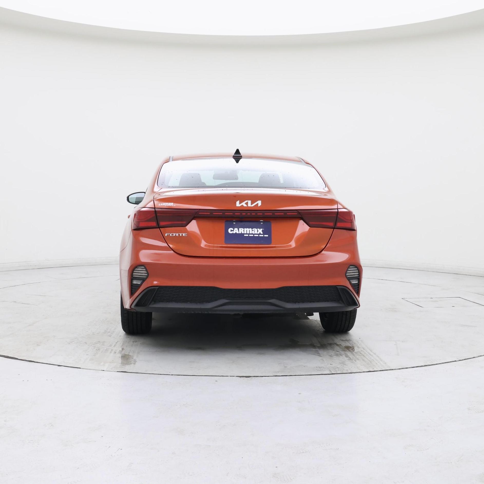 Thumbnail: 2023 Kia Forte - 6