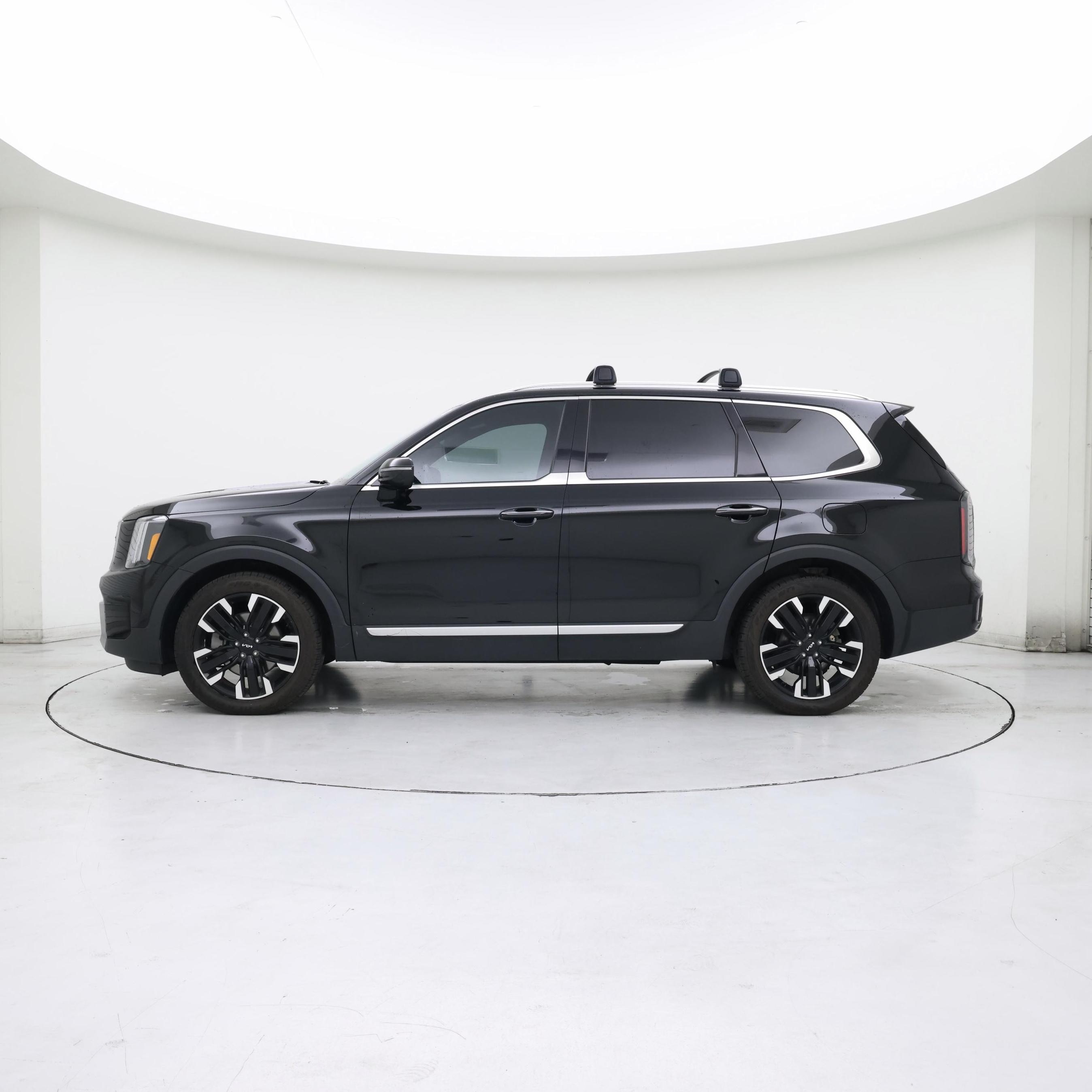 Thumbnail: 2023 Kia Telluride - 3