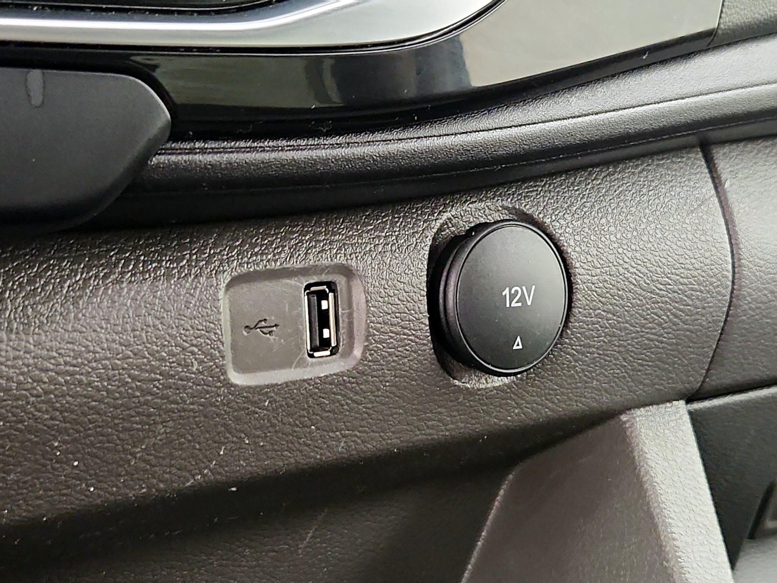 2024 Ford Transit Passenger Van XLT - Photo 20