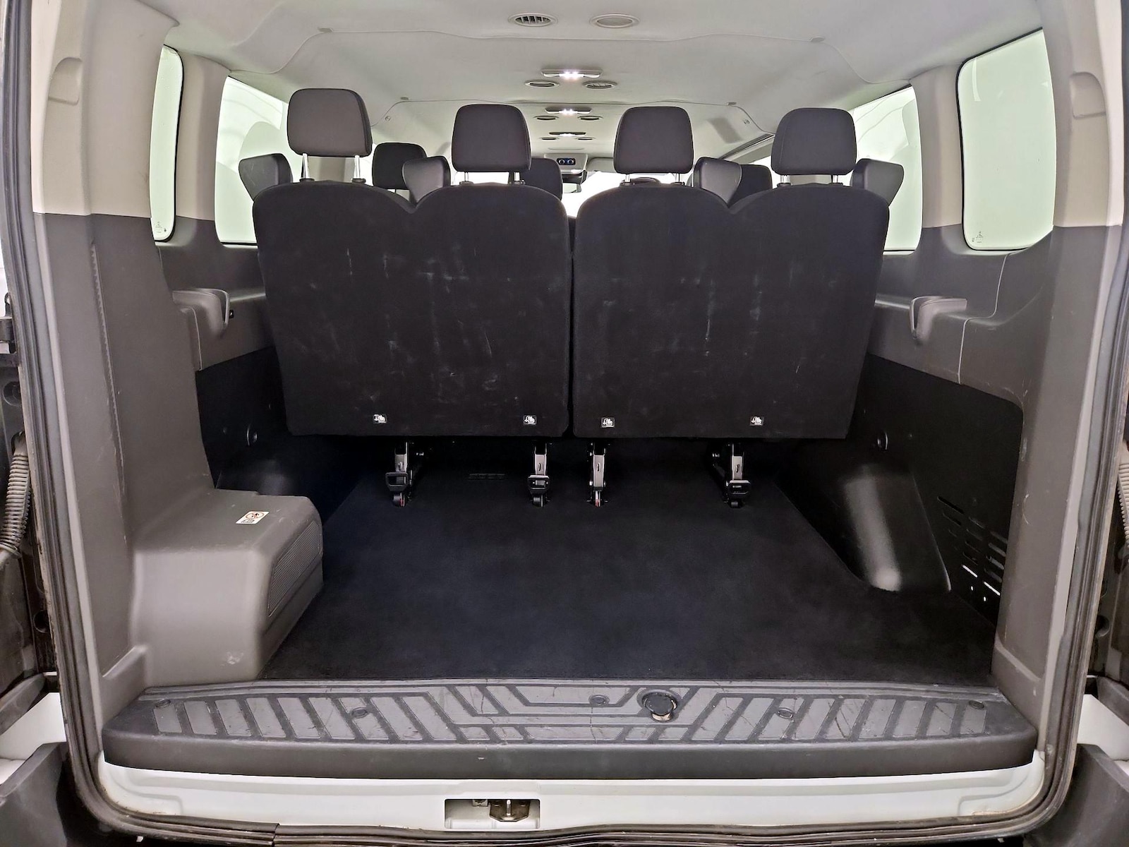 2024 Ford Transit Passenger Van XLT - Photo 23