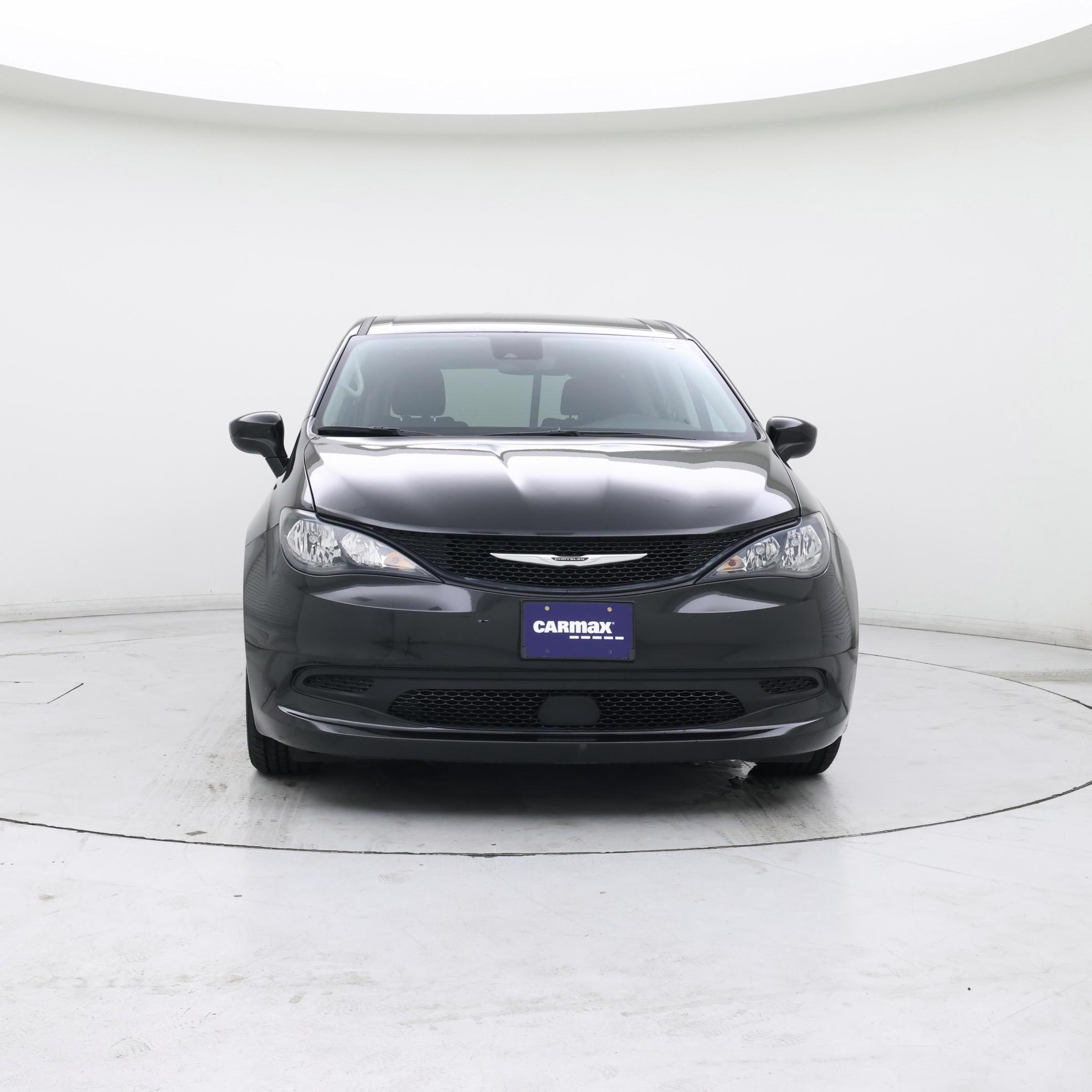 Thumbnail: 2023 Chrysler Voyager - 5