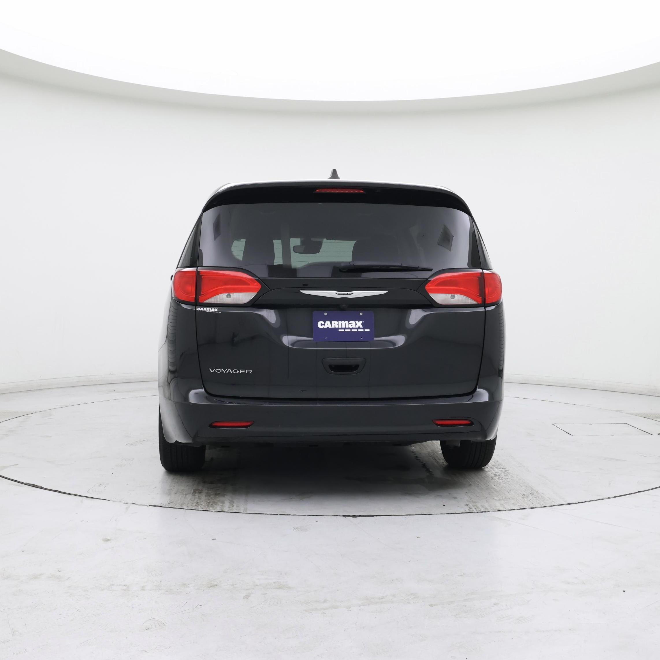 Thumbnail: 2023 Chrysler Voyager - 6