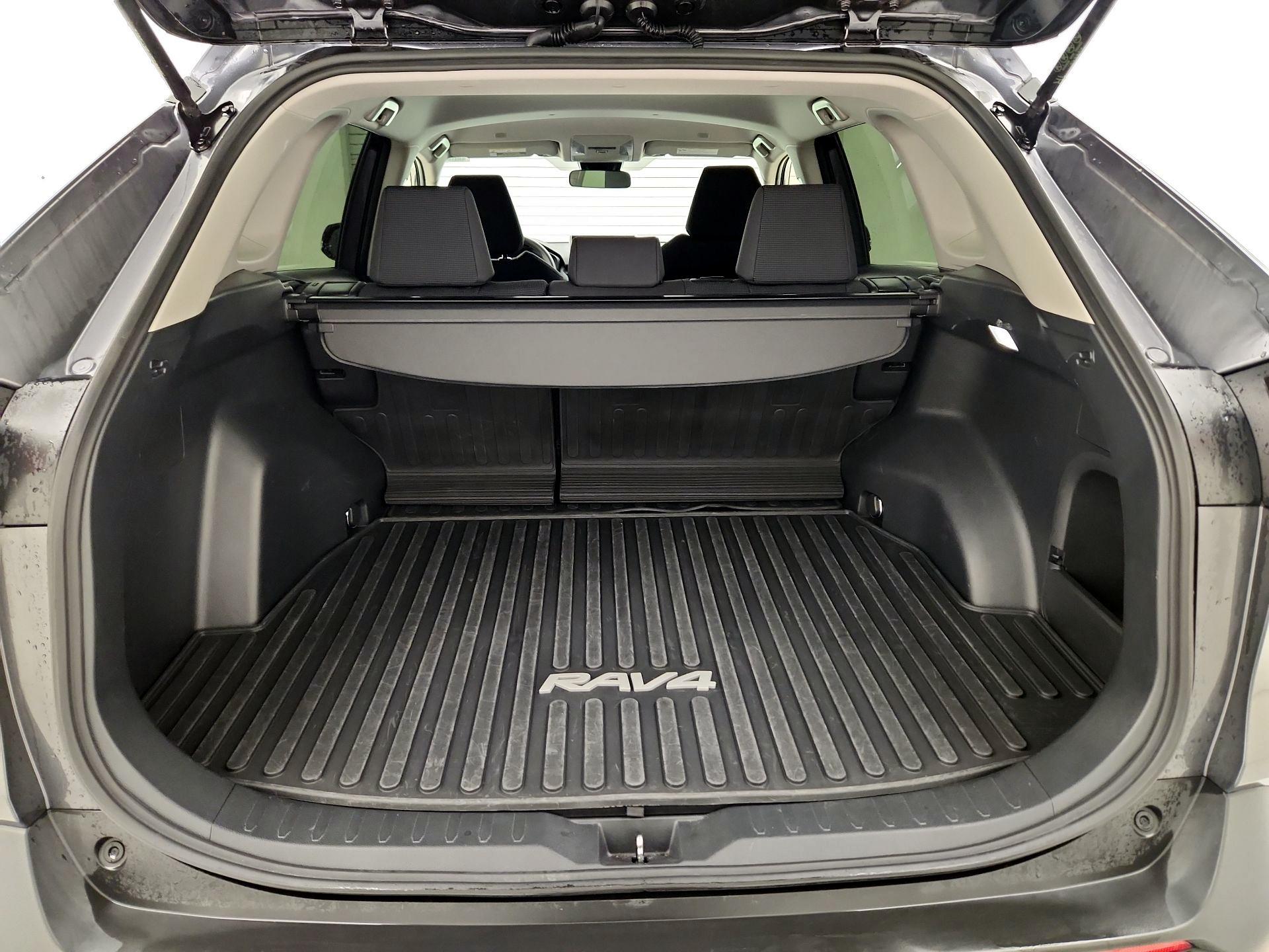 Thumbnail: 2025 Toyota RAV4 - 20