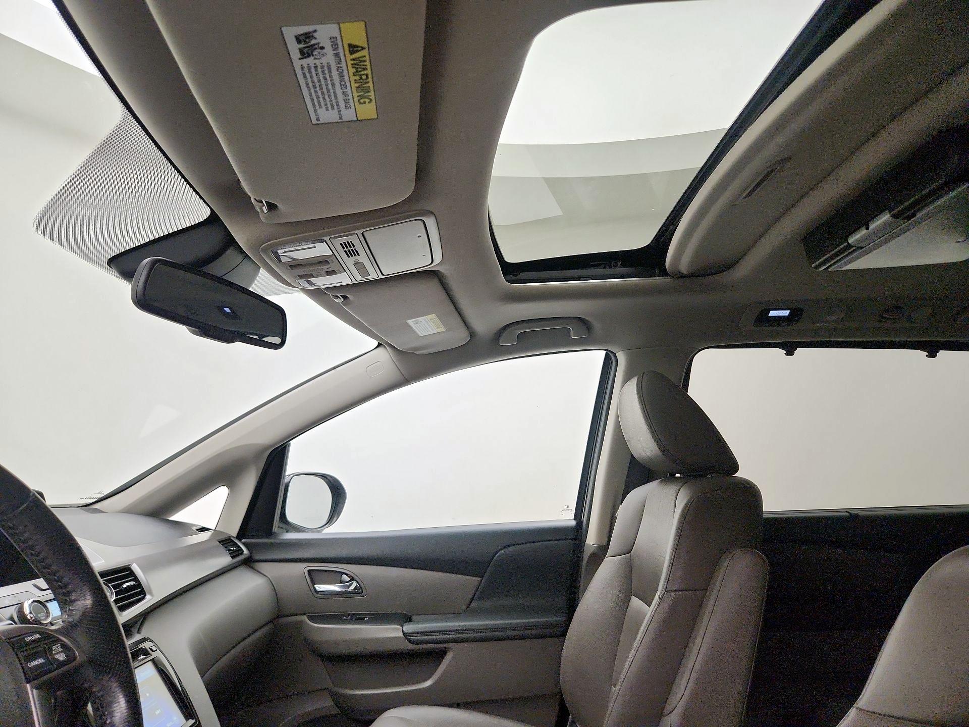 Thumbnail: 2016 Honda Odyssey - 19