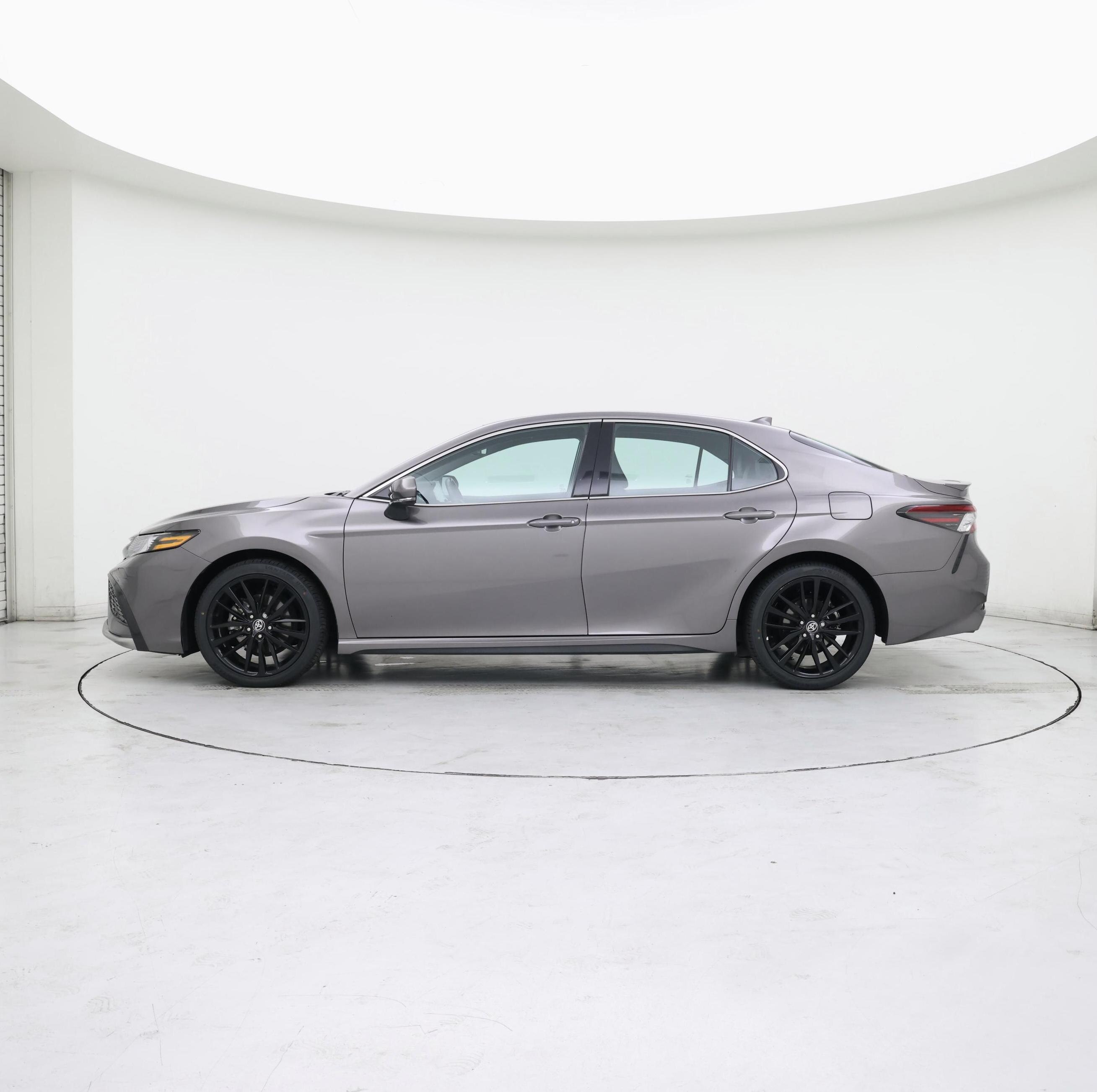 Thumbnail: 2024 Toyota Camry - 3