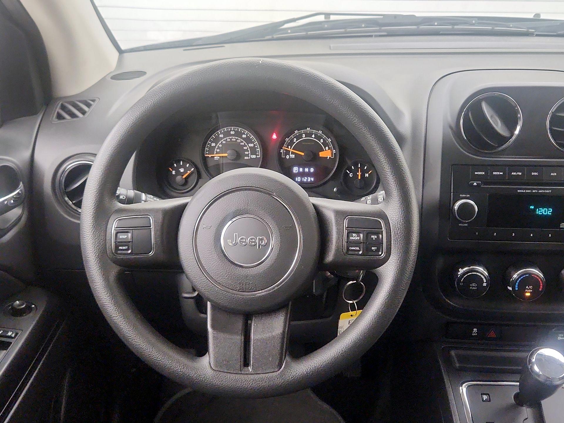 Thumbnail: 2015 Jeep Compass - 10