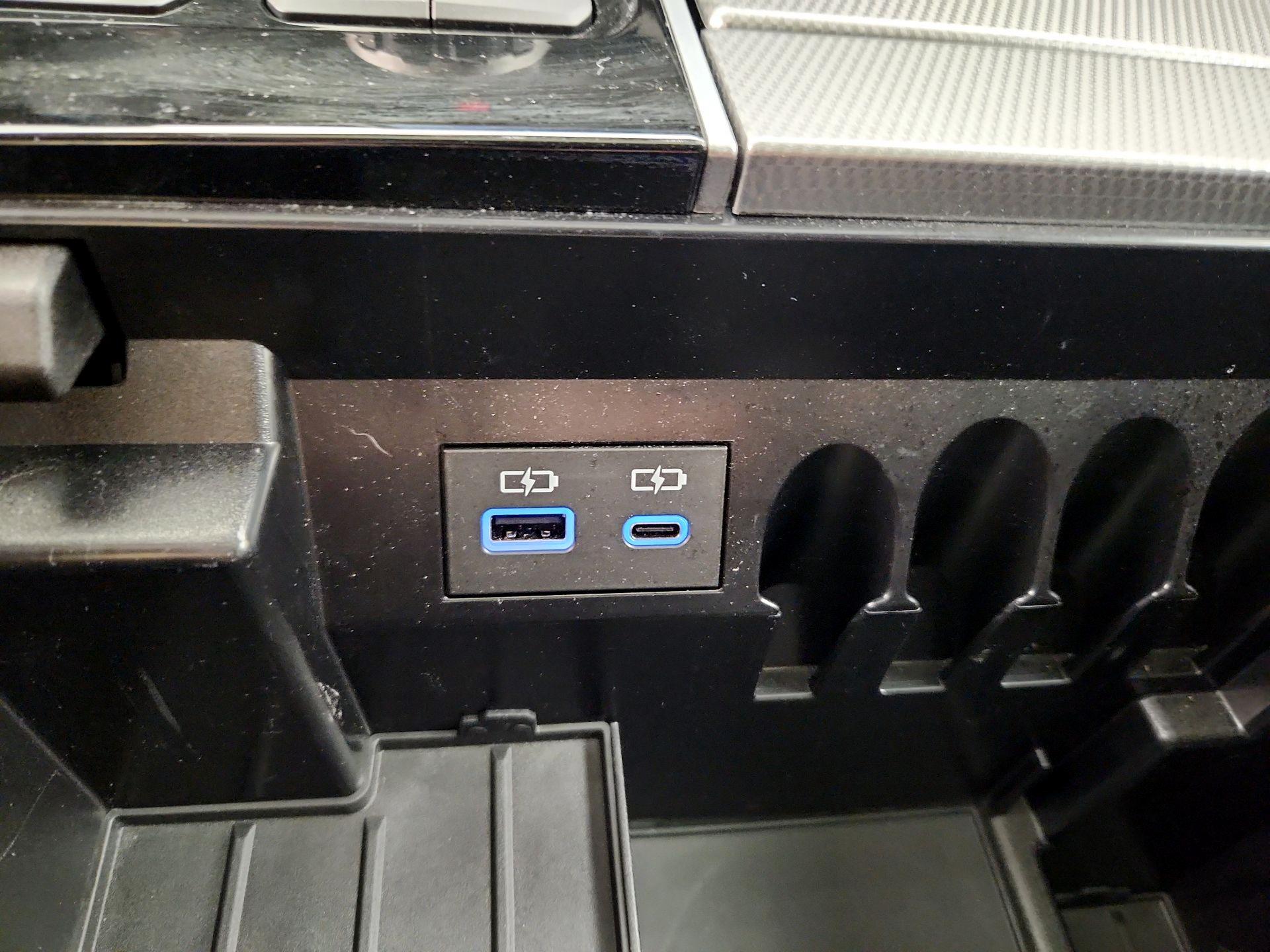 Thumbnail: 2023 Toyota Sequoia - 18