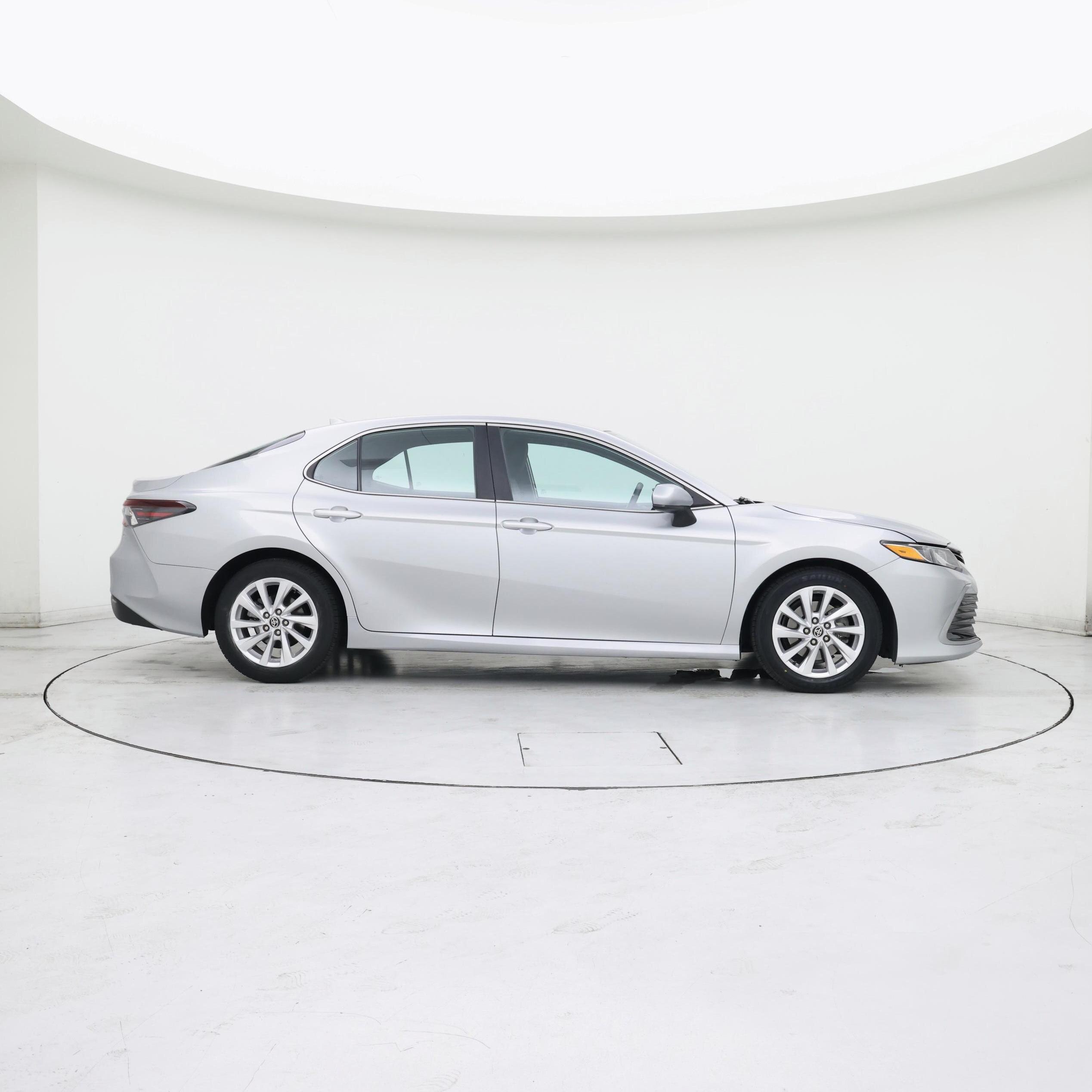 Thumbnail: 2022 Toyota Camry - 7