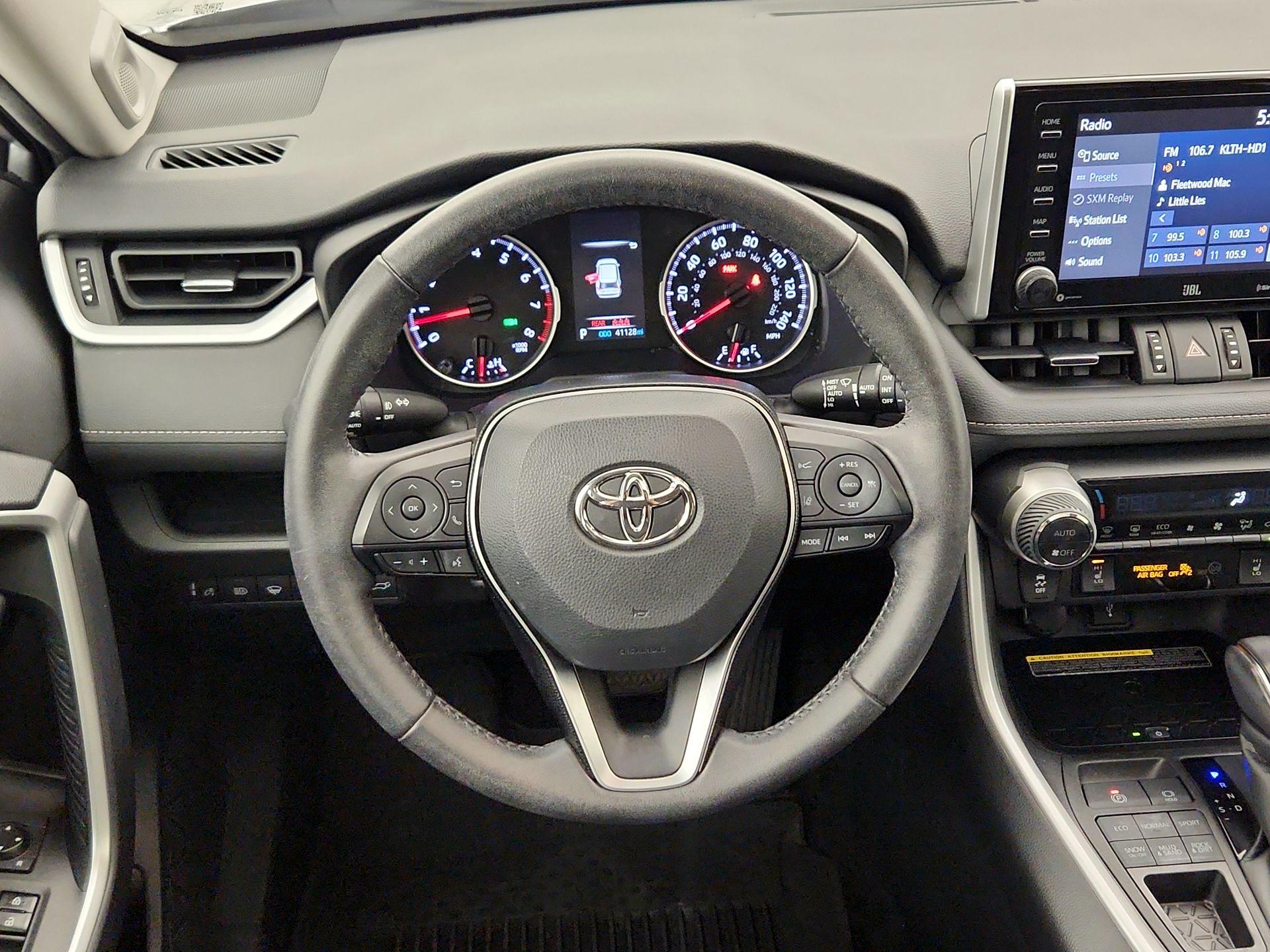 Thumbnail: 2021 Toyota RAV4 - 10
