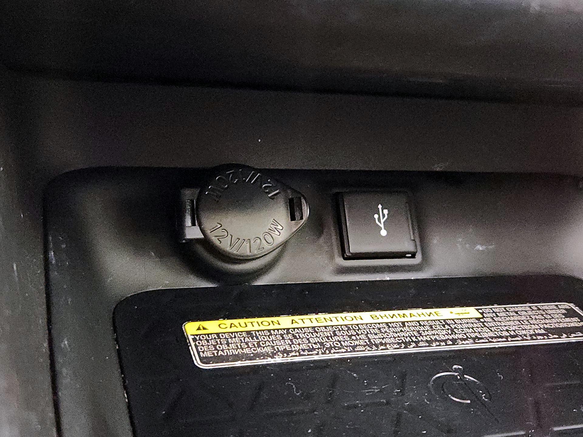 Thumbnail: 2021 Toyota RAV4 - 18