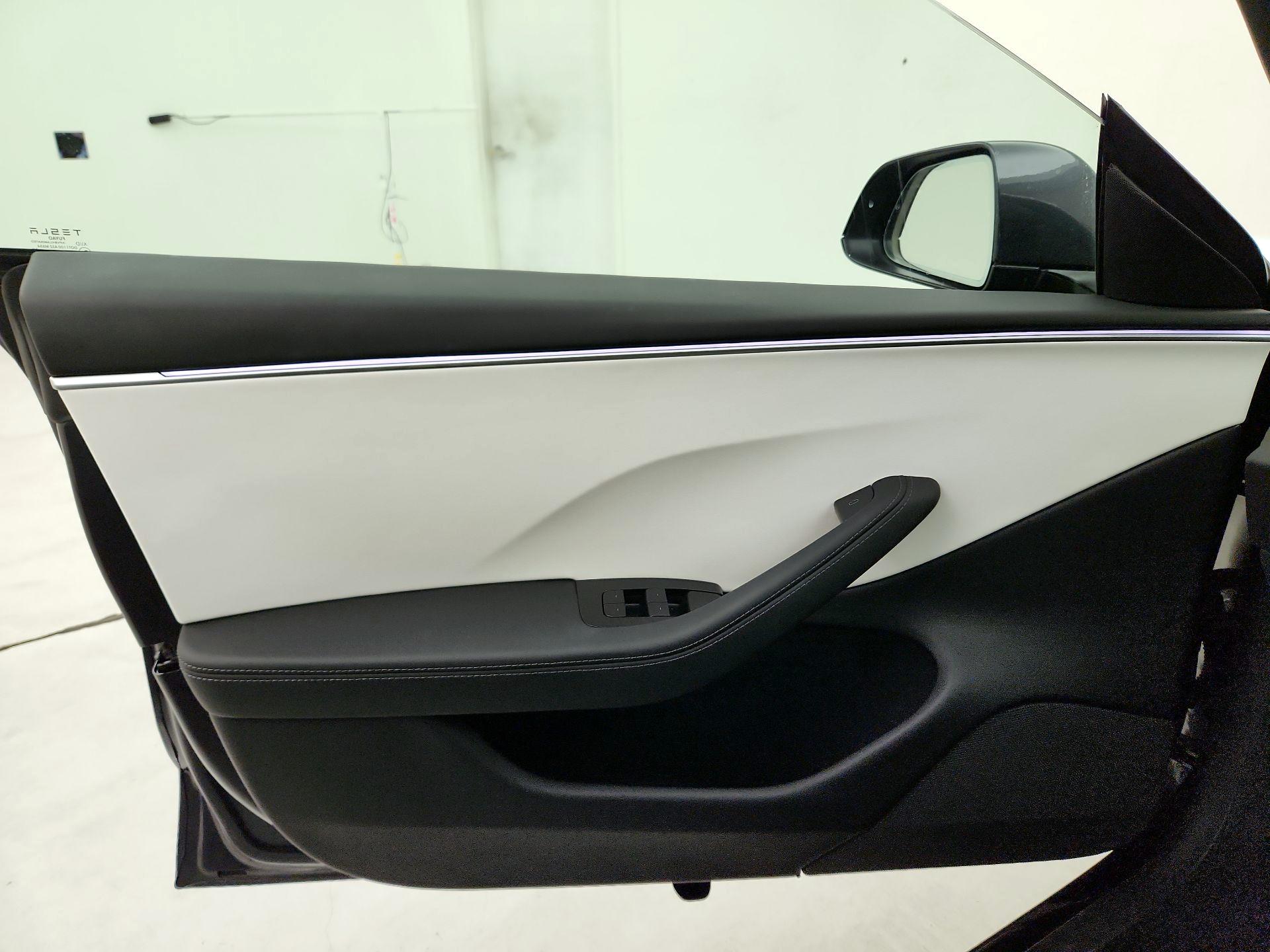 Thumbnail: 2024 Tesla Model 3 - 12