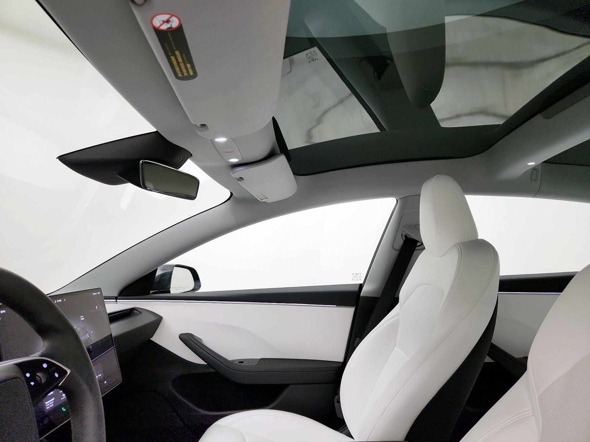 Thumbnail: 2024 Tesla Model 3 - 19