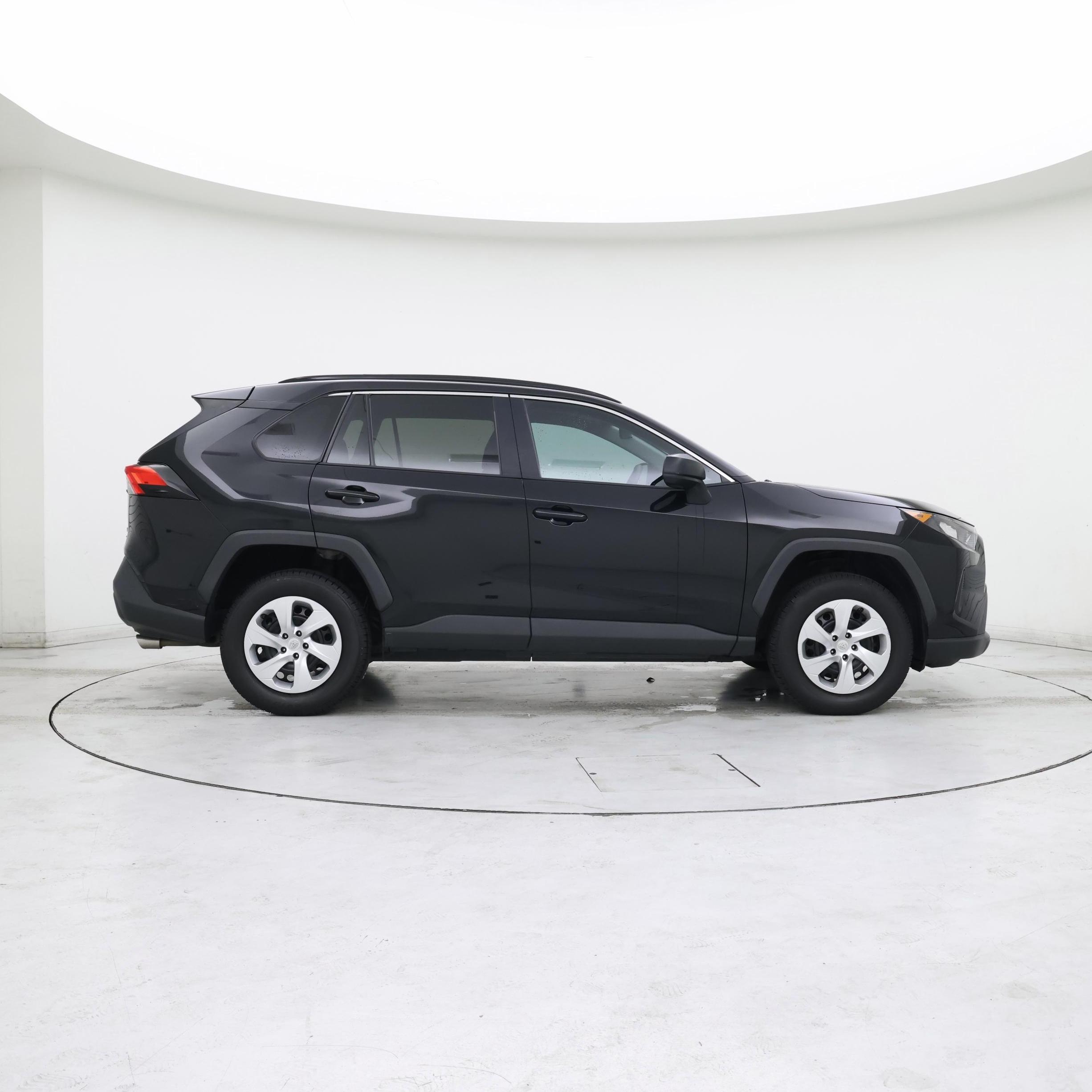 Thumbnail: 2019 Toyota RAV4 - 7