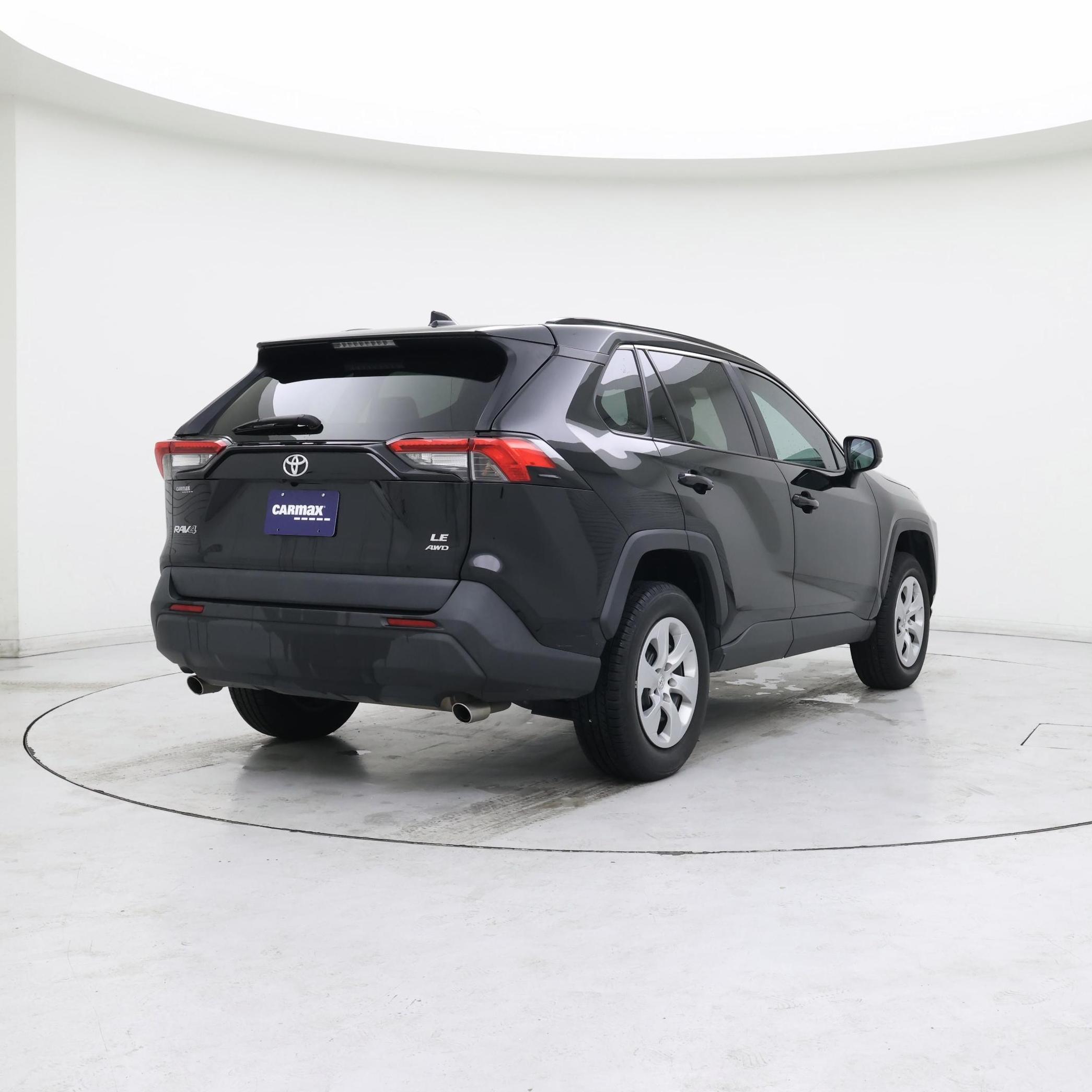 Thumbnail: 2019 Toyota RAV4 - 8