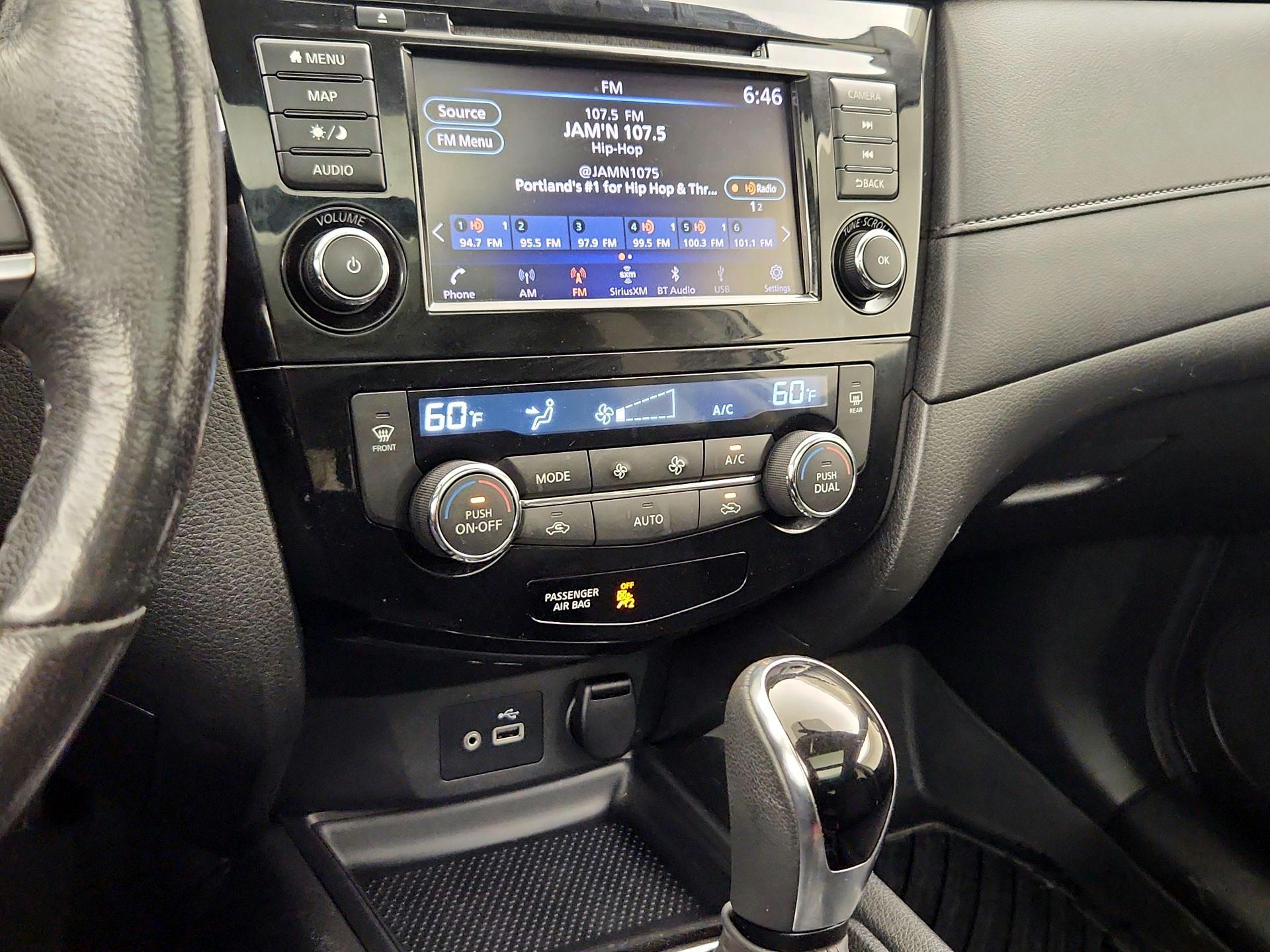 Thumbnail: 2018 Nissan Rogue - 17