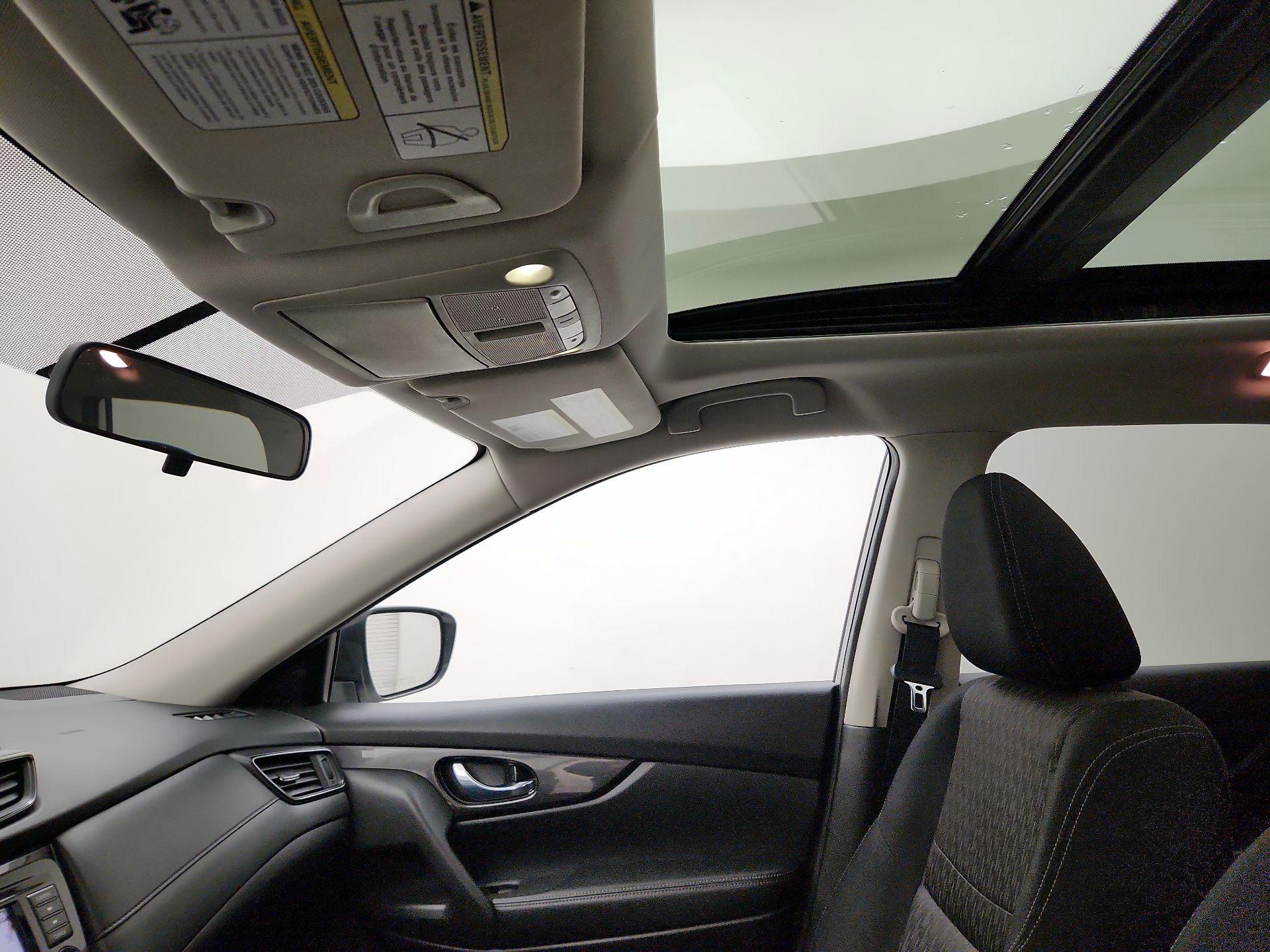 Thumbnail: 2018 Nissan Rogue - 20