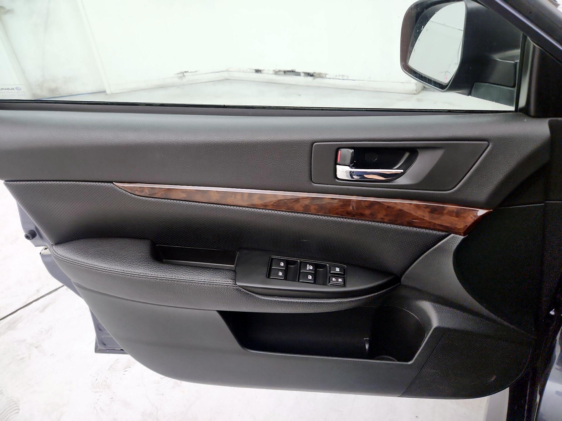 Thumbnail: 2014 Subaru Legacy - 12