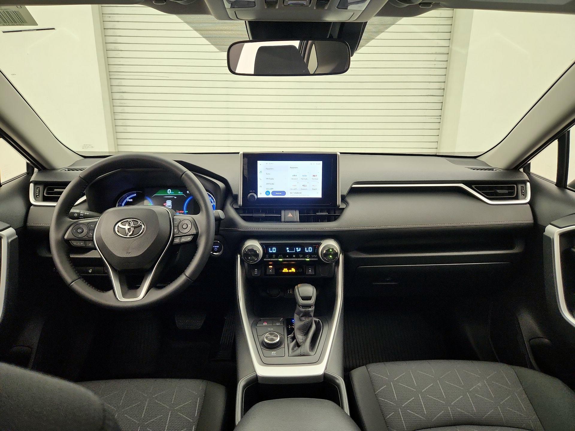 Thumbnail: 2025 Toyota RAV4 - 9
