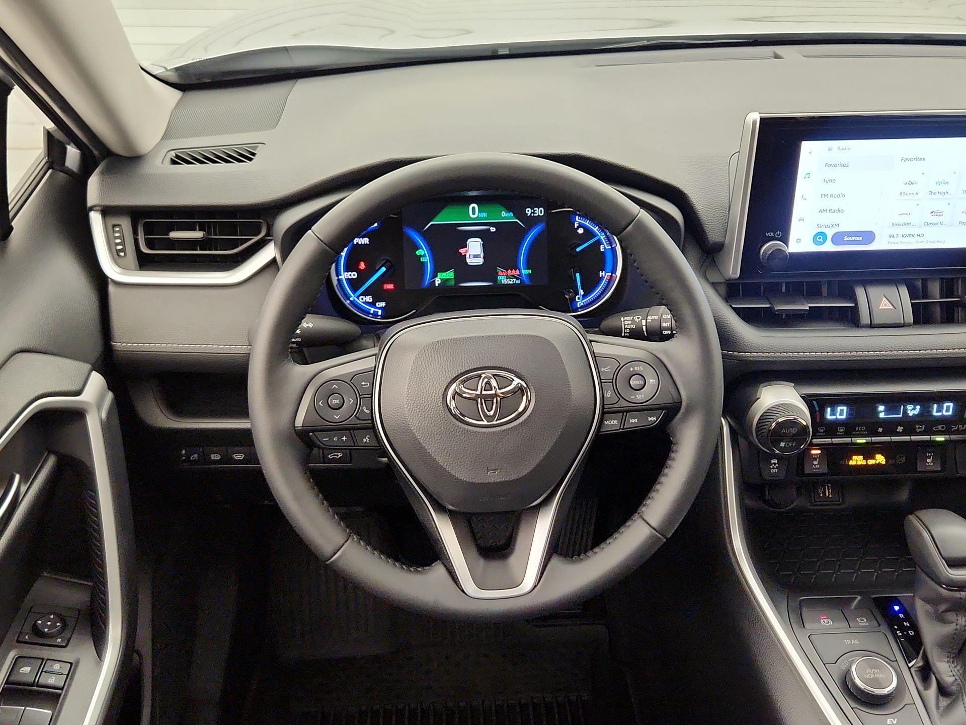 Thumbnail: 2025 Toyota RAV4 - 10