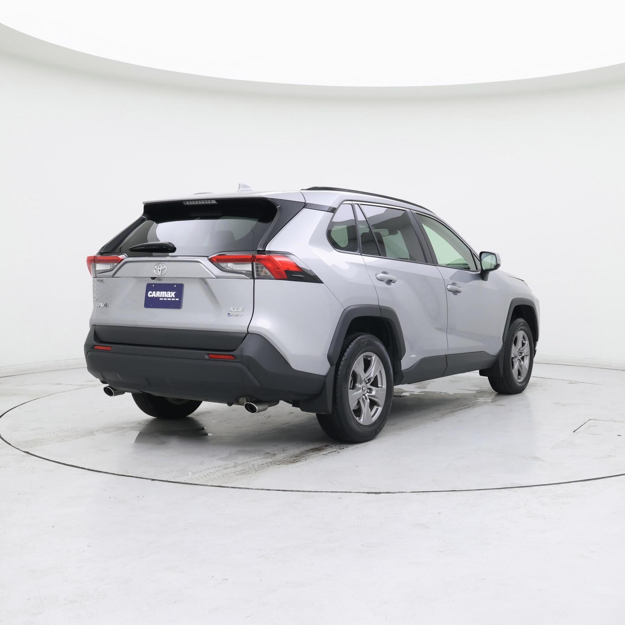 Thumbnail: 2025 Toyota RAV4 - 8