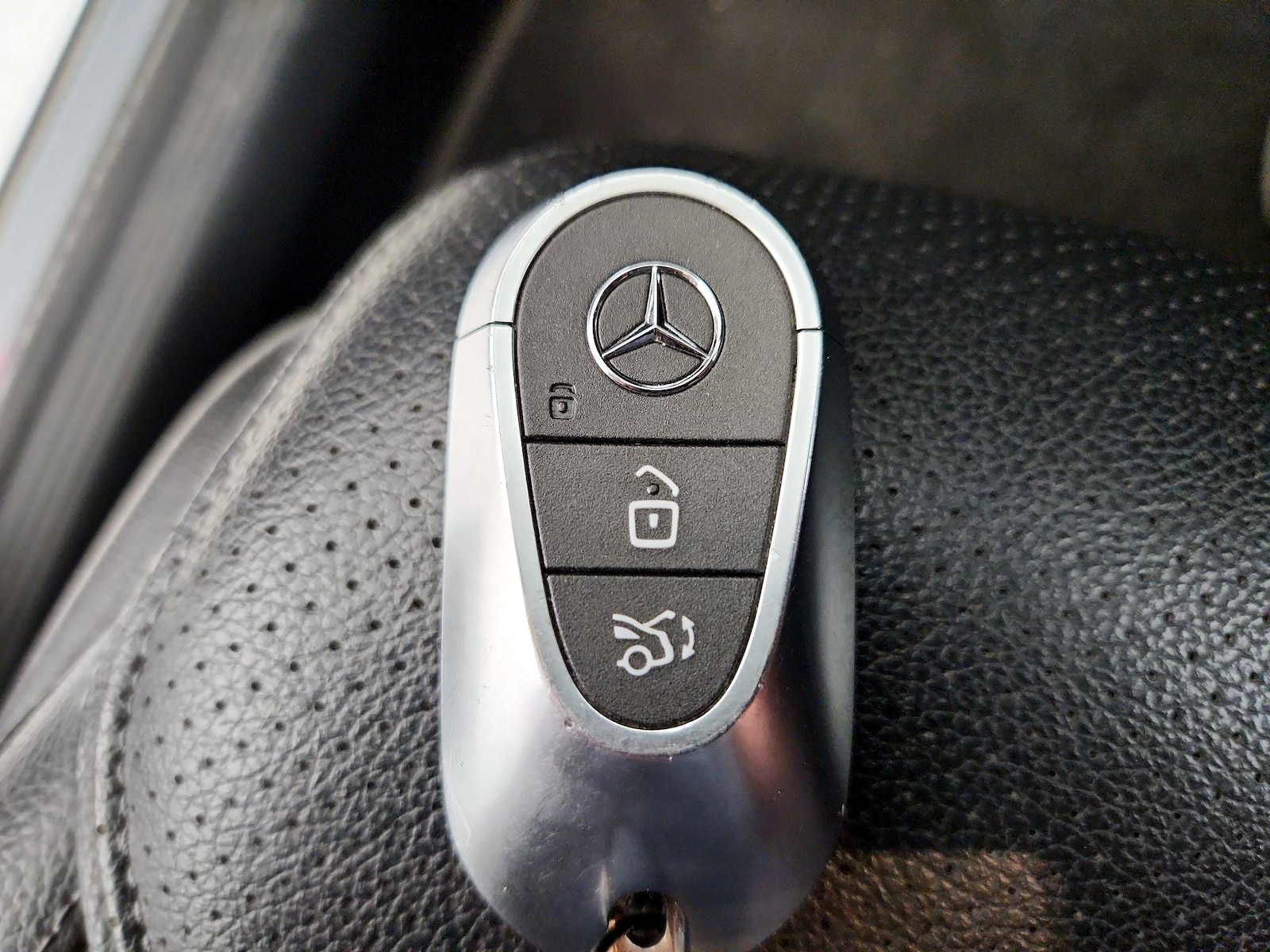 2024 Mercedes-Benz GLC GLC 300 - Photo 23