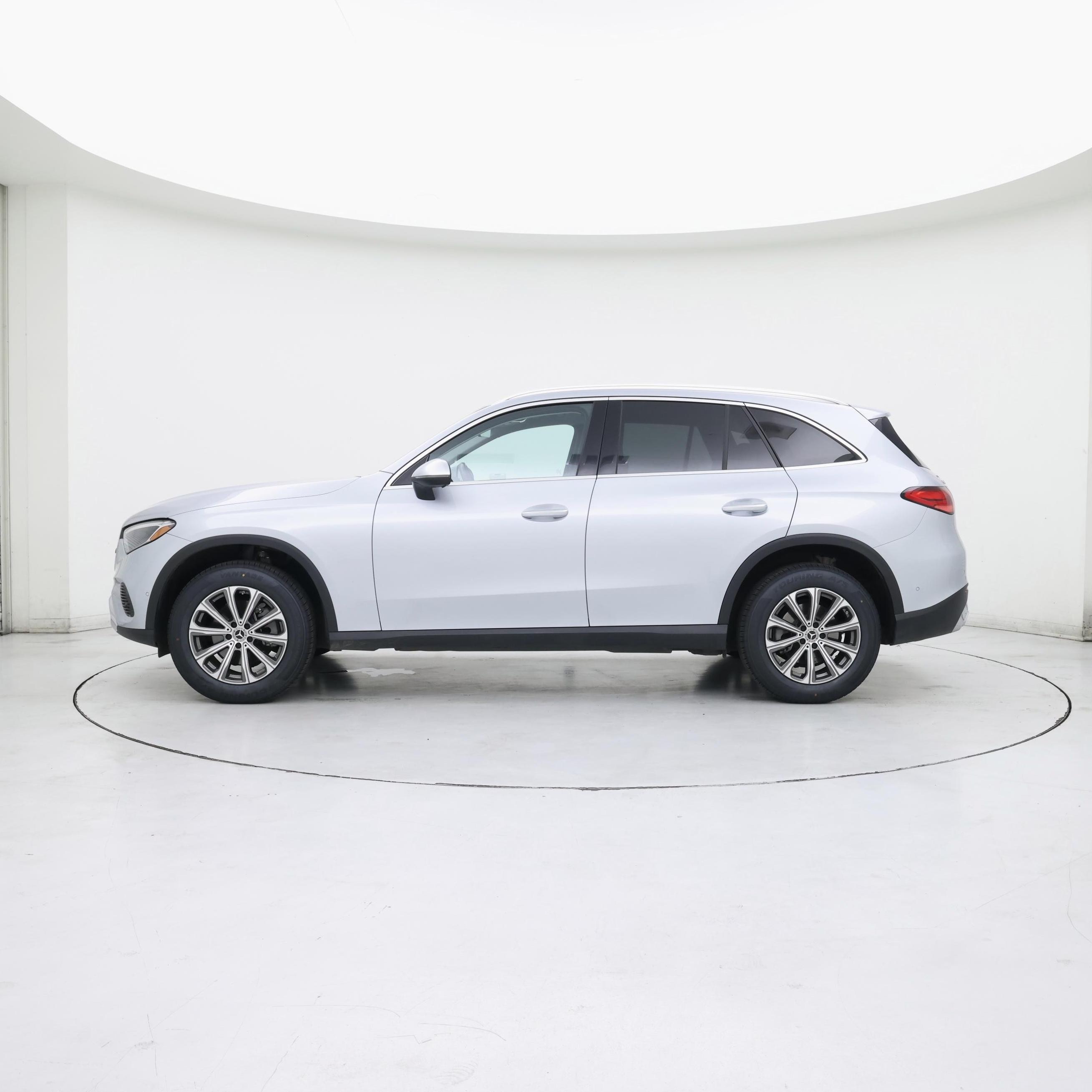 Thumbnail: 2024 Mercedes-Benz GLC - 3