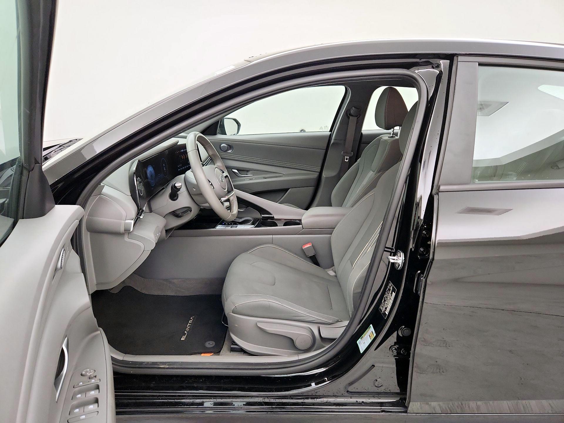 Thumbnail: 2023 Hyundai Elantra - 11