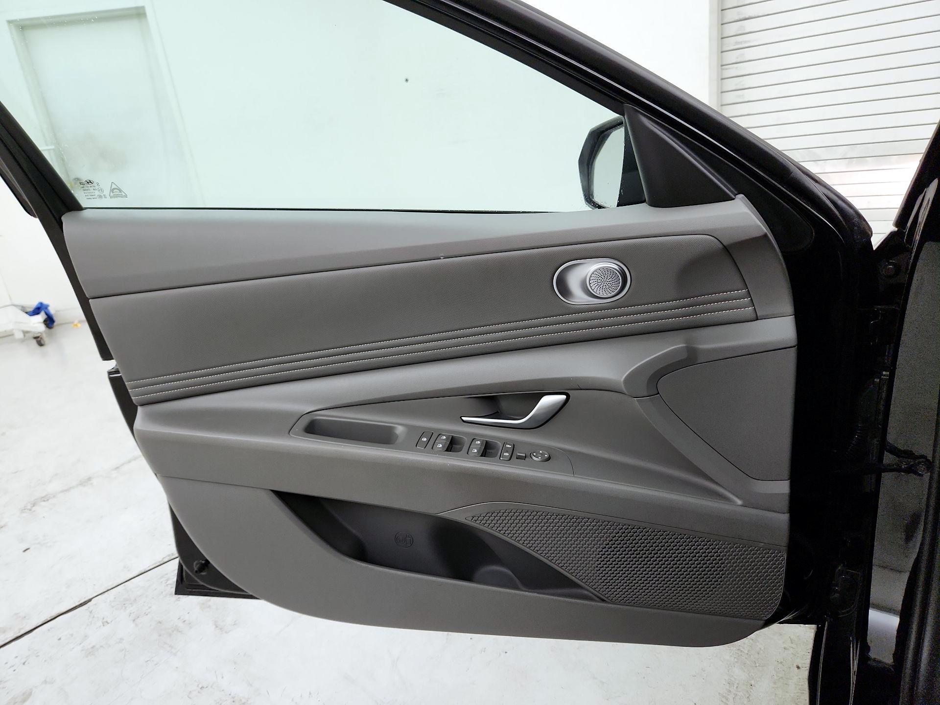 Thumbnail: 2023 Hyundai Elantra - 12