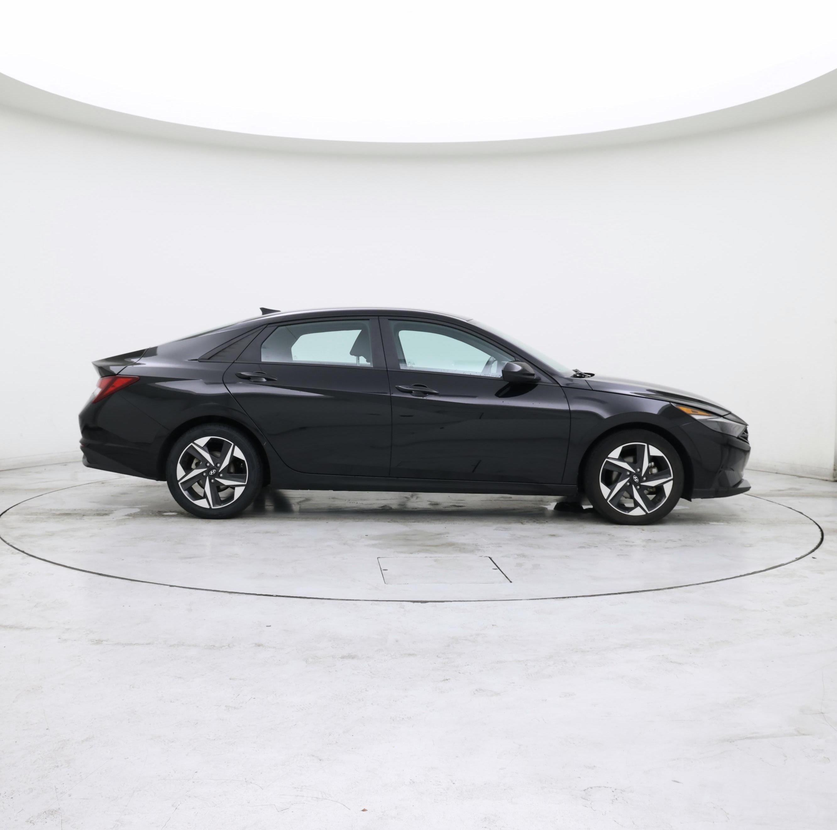 Thumbnail: 2023 Hyundai Elantra - 7