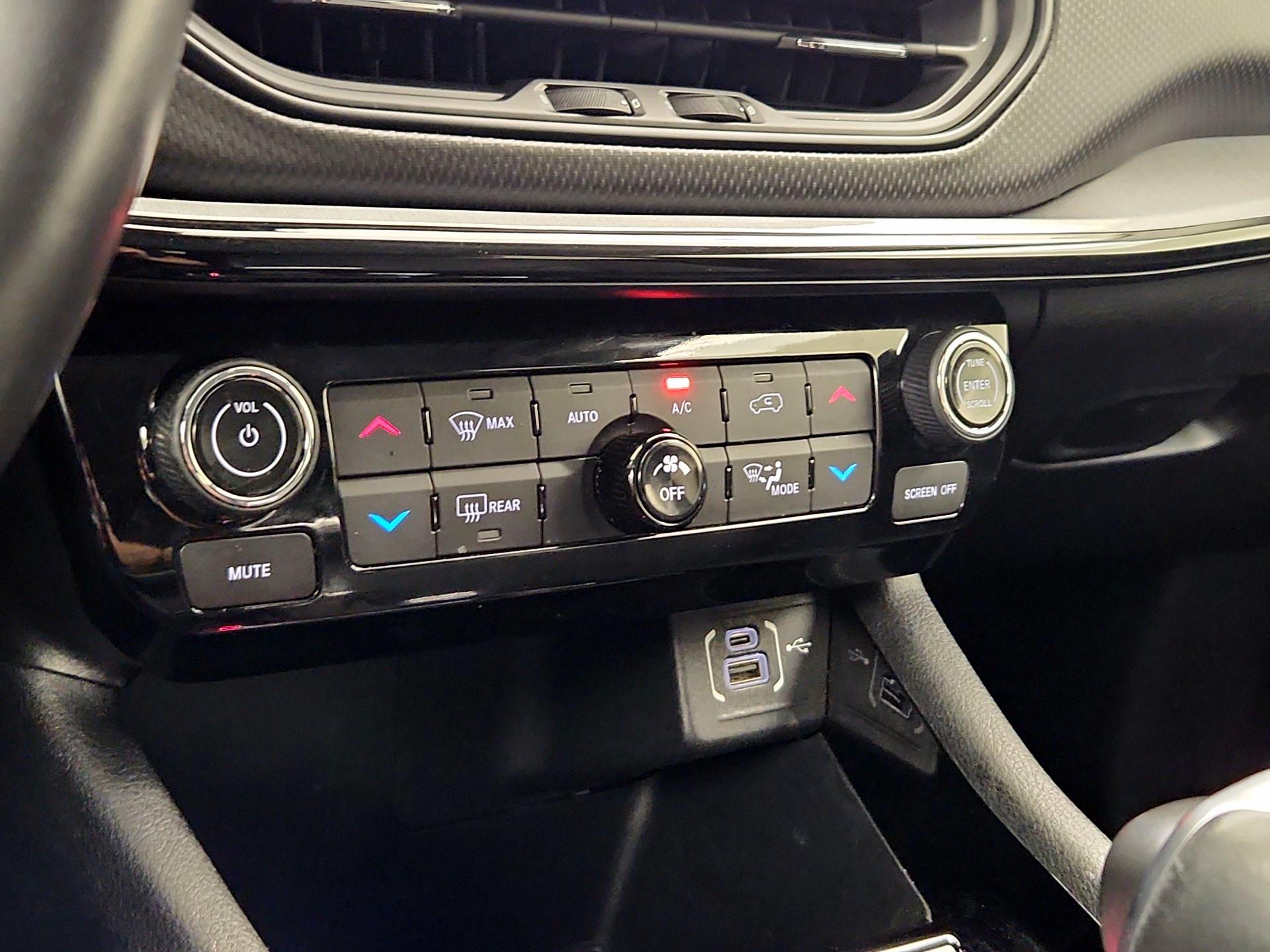 Thumbnail: 2022 Jeep Compass - 17