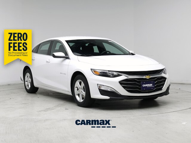 White 2023 Chevrolet Malibu Sedan Front-Wheel Drive Automatic