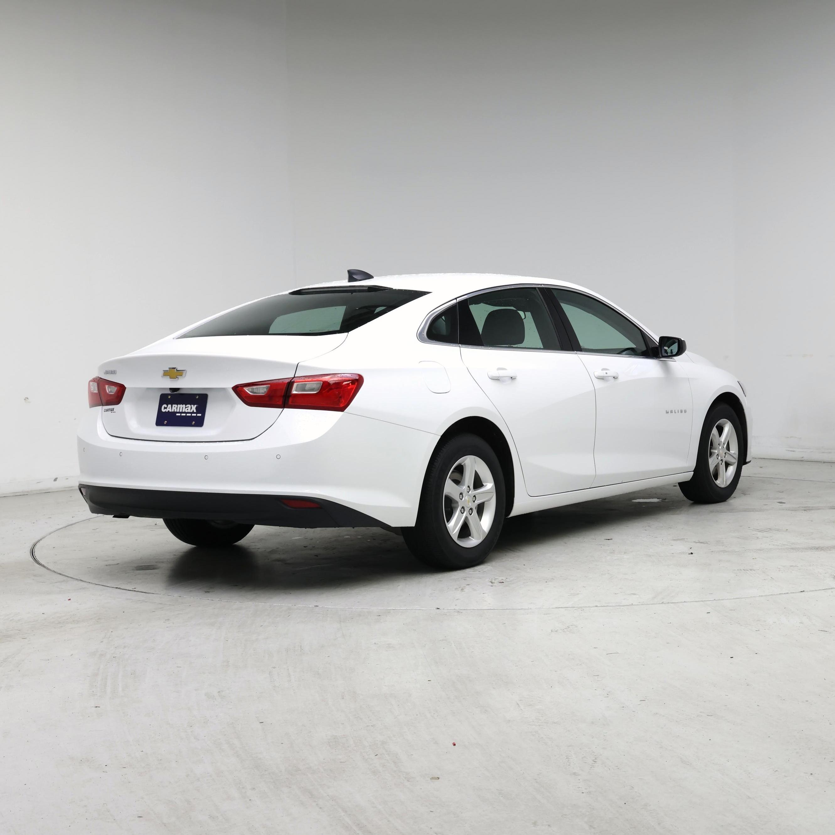 Thumbnail: 2023 Chevrolet Malibu - 8