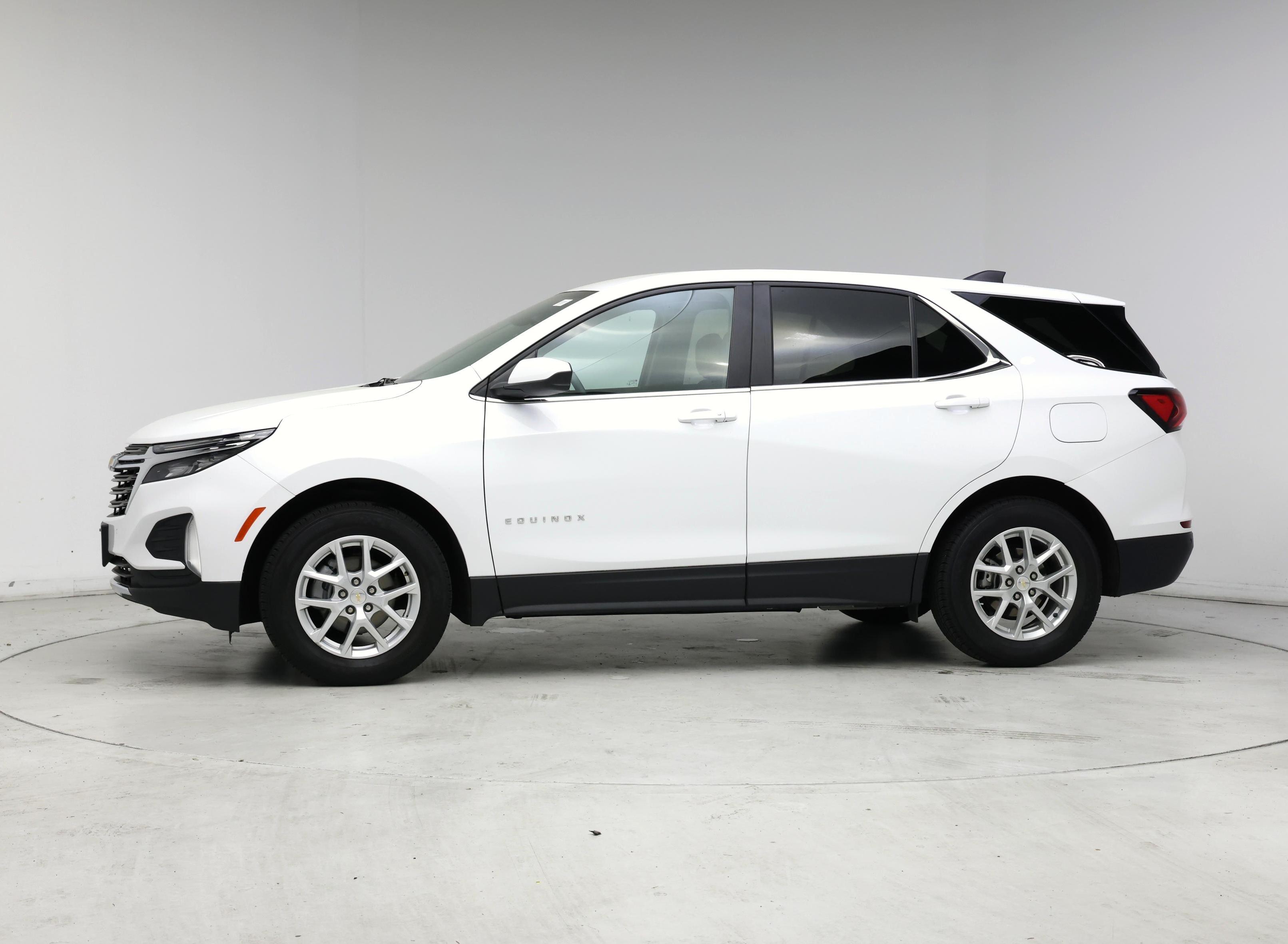 Thumbnail: 2023 Chevrolet Equinox - 3