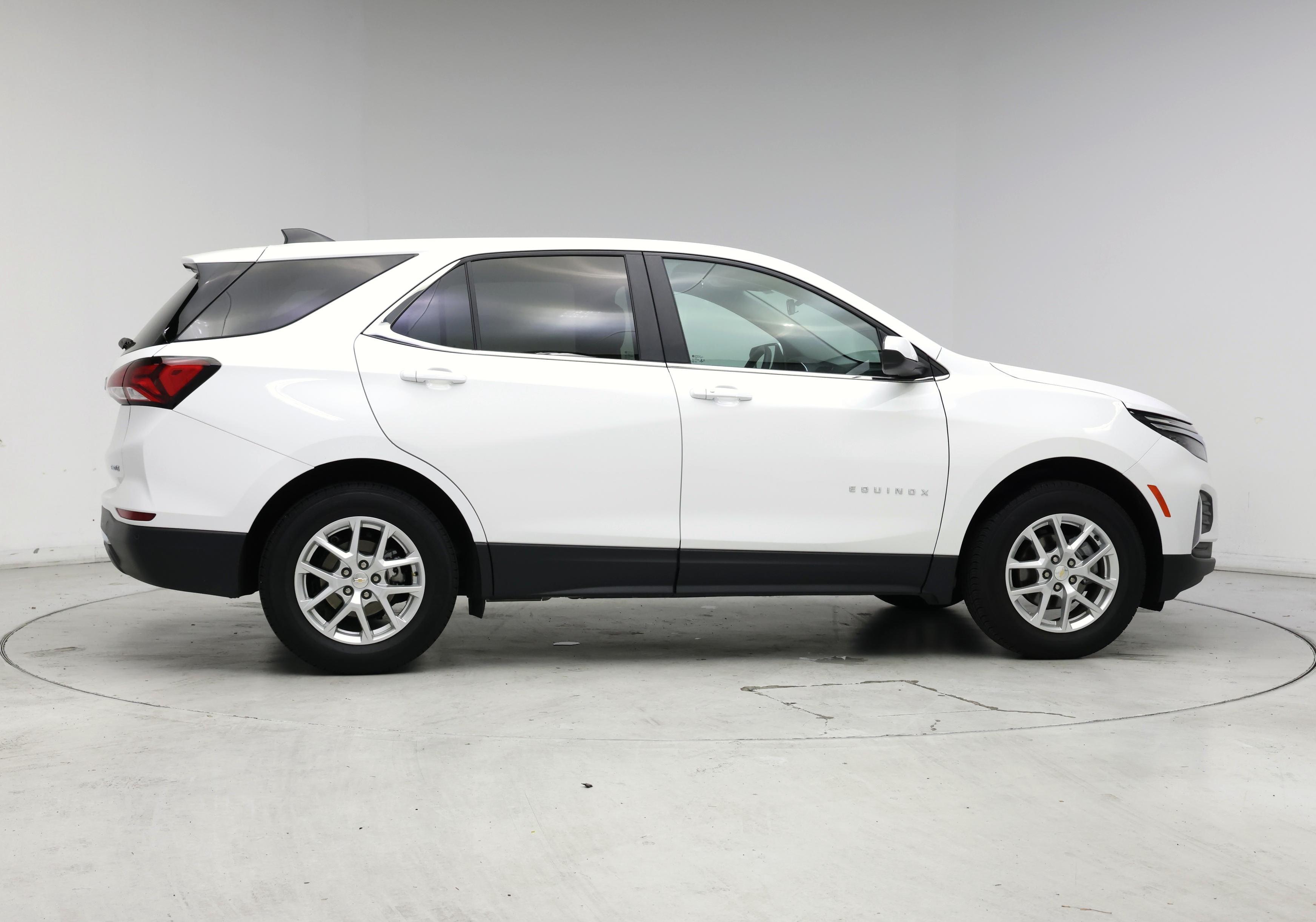 Thumbnail: 2023 Chevrolet Equinox - 7
