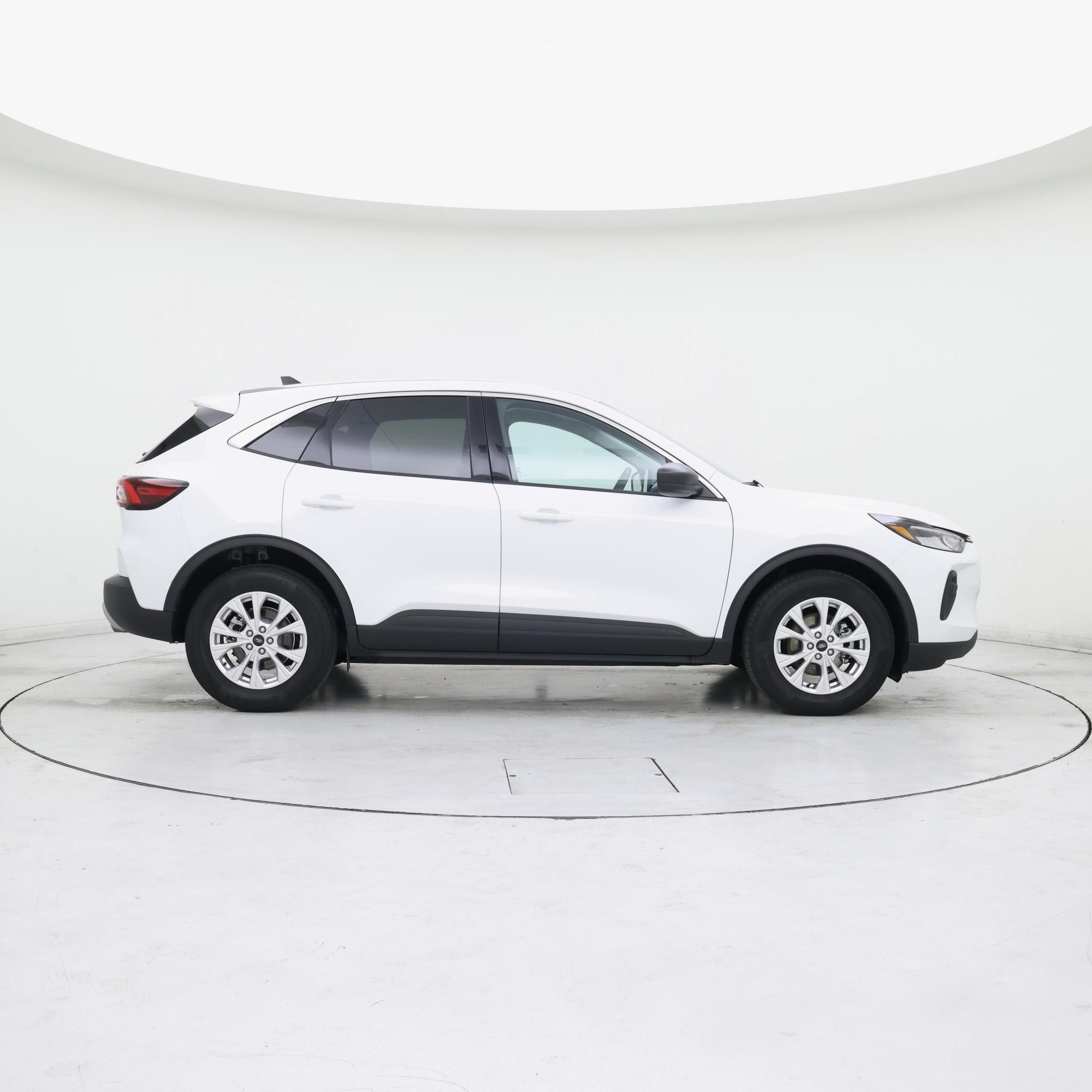 Thumbnail: 2023 Ford Escape - 7
