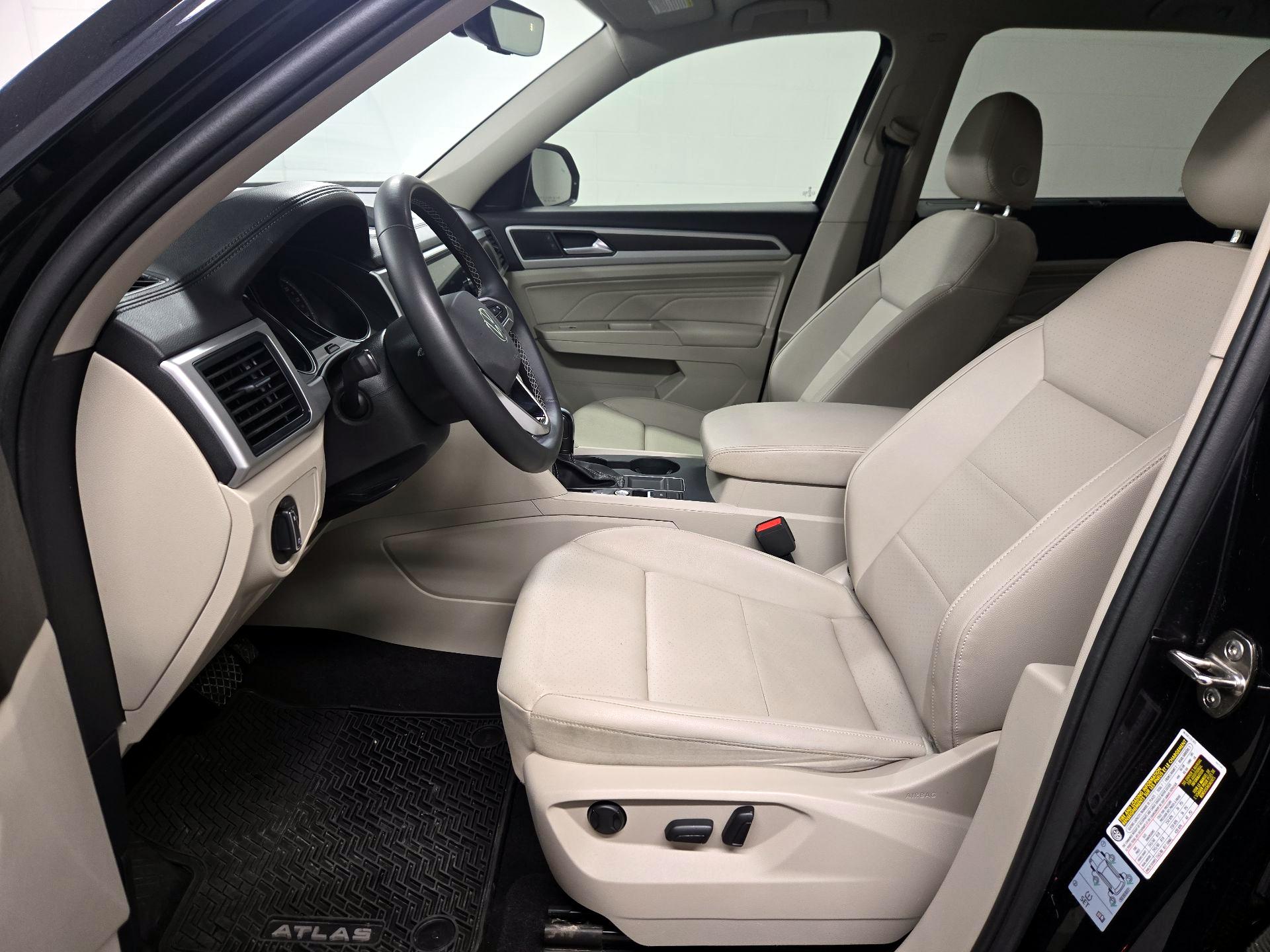 Thumbnail: 2021 Volkswagen Atlas - 11